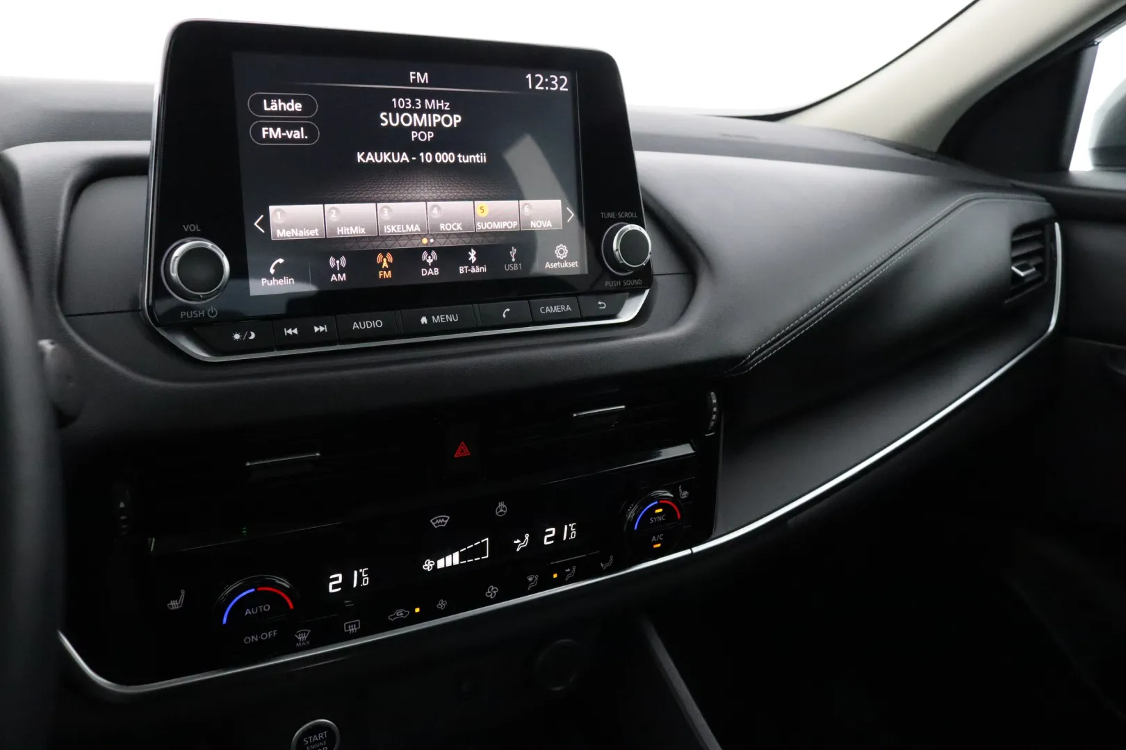 NISSAN Qashqai FPF-121 carousel image