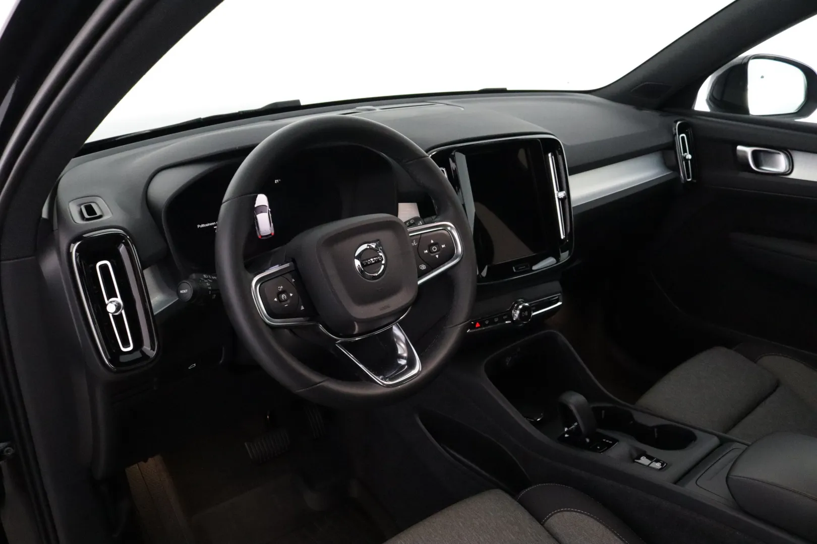 VOLVO XC40 CRV-155 carousel image