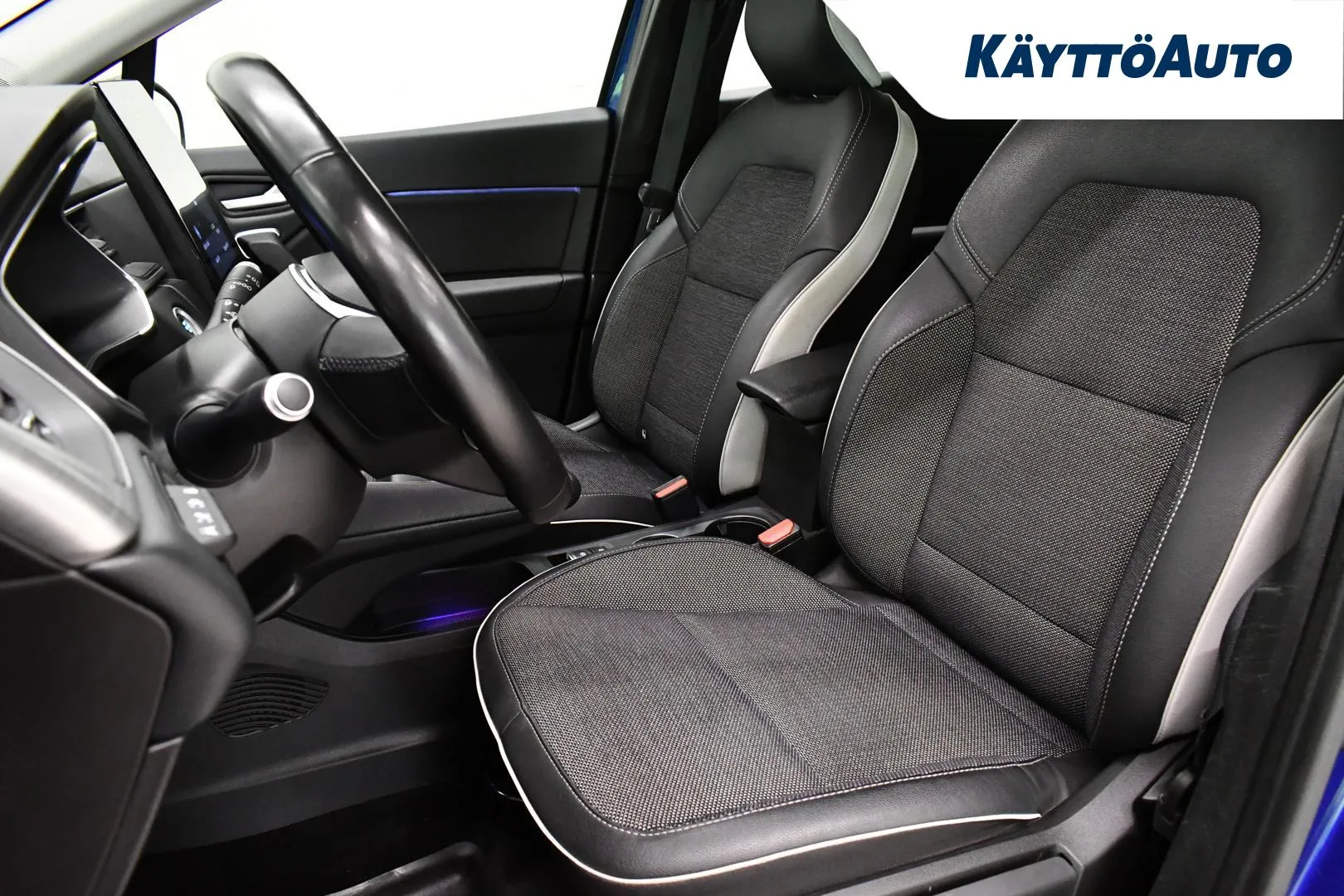 RENAULT Captur ESS-728 carousel image