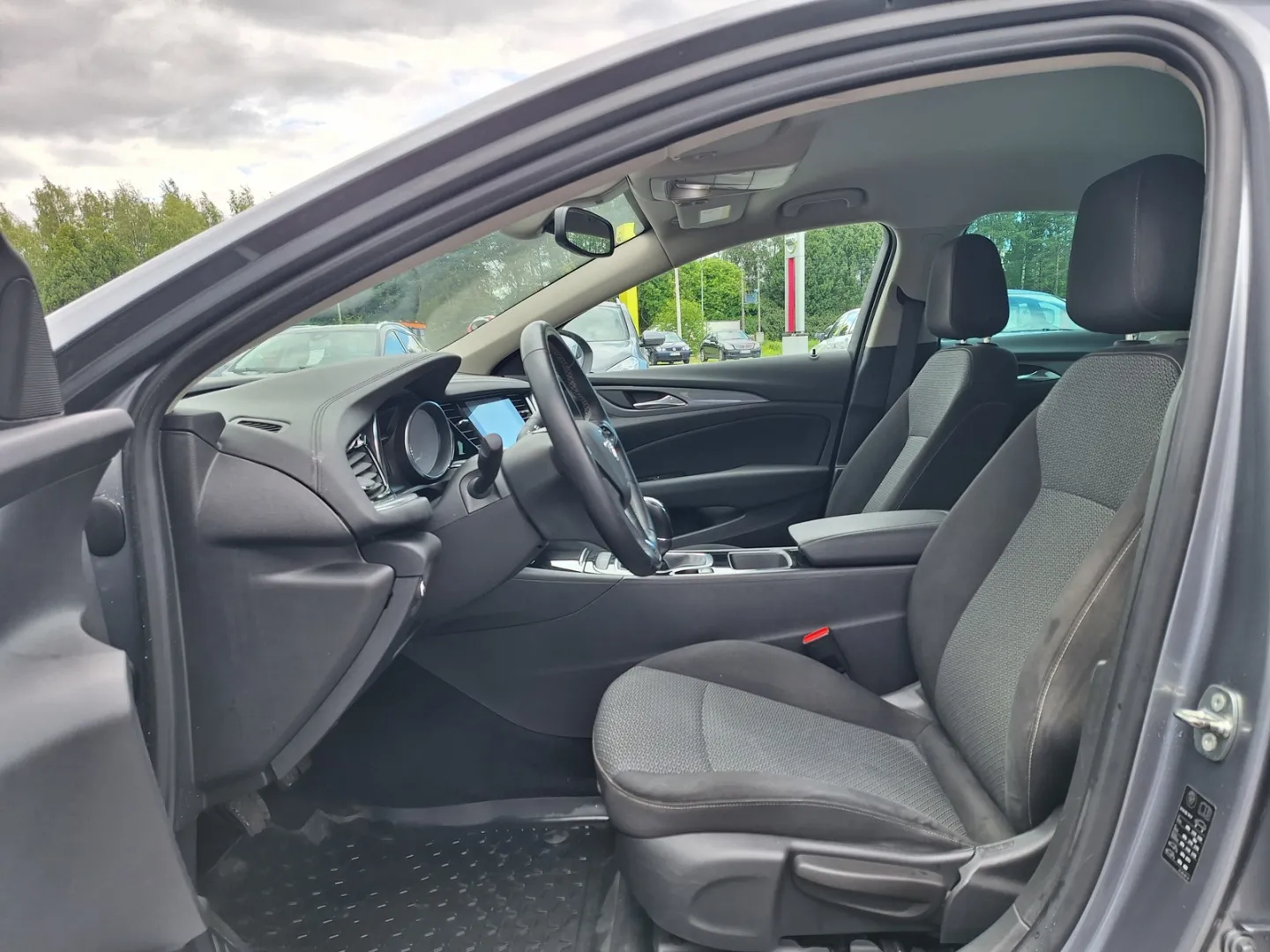 Opel Insignia KSZ-521 carousel image