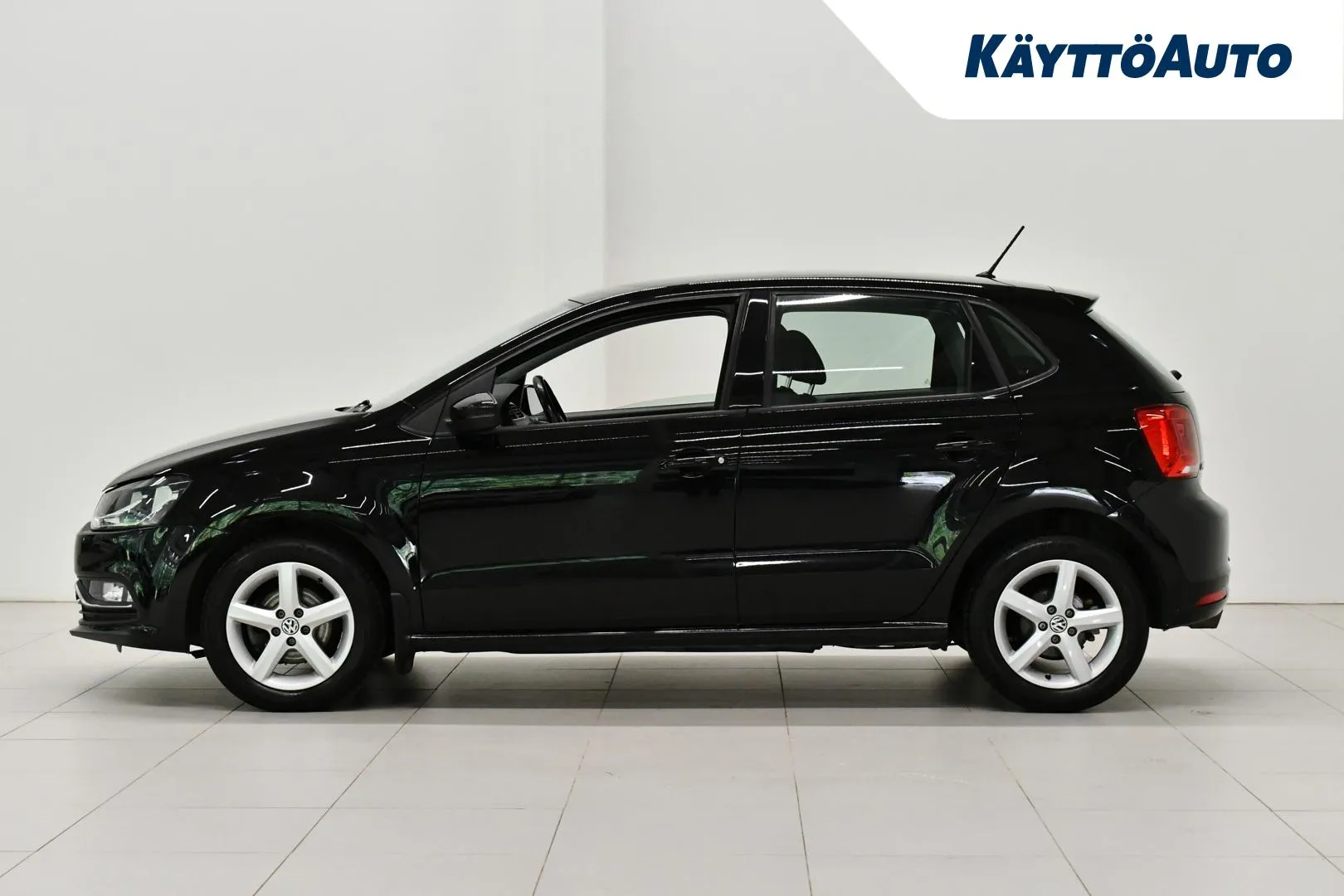 VOLKSWAGEN Polo VZH-666 carousel image
