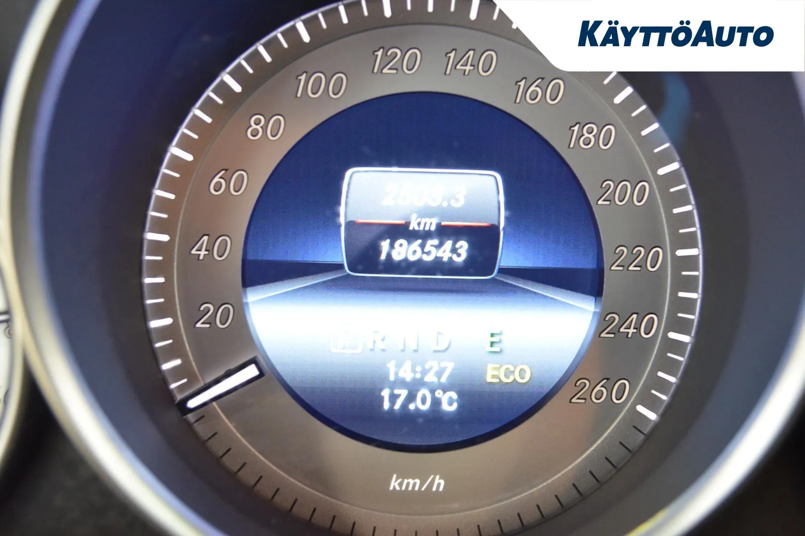 MERCEDES-BENZ C ERO-381 carousel image
