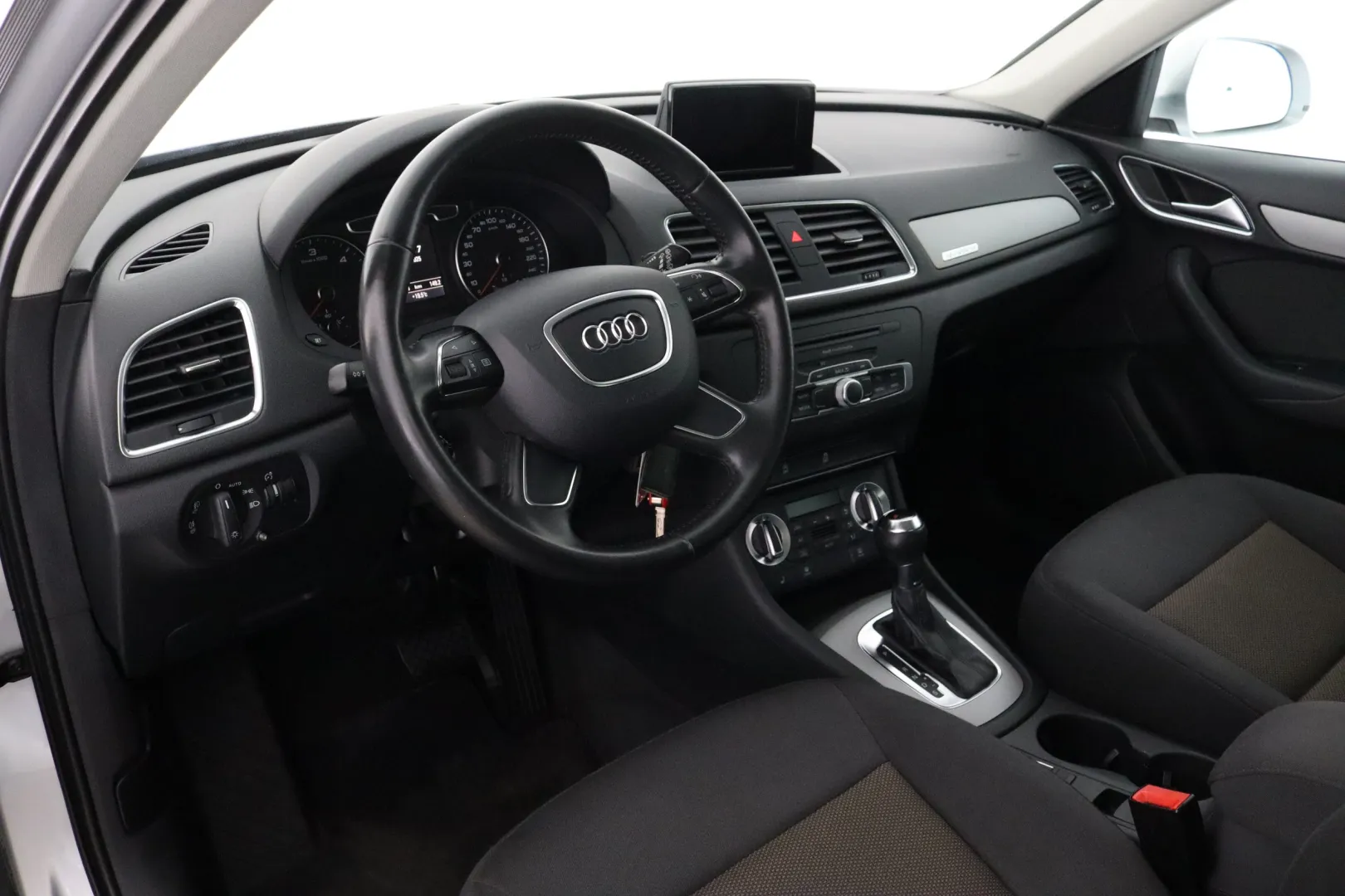 AUDI Q3 OTM-517 carousel image