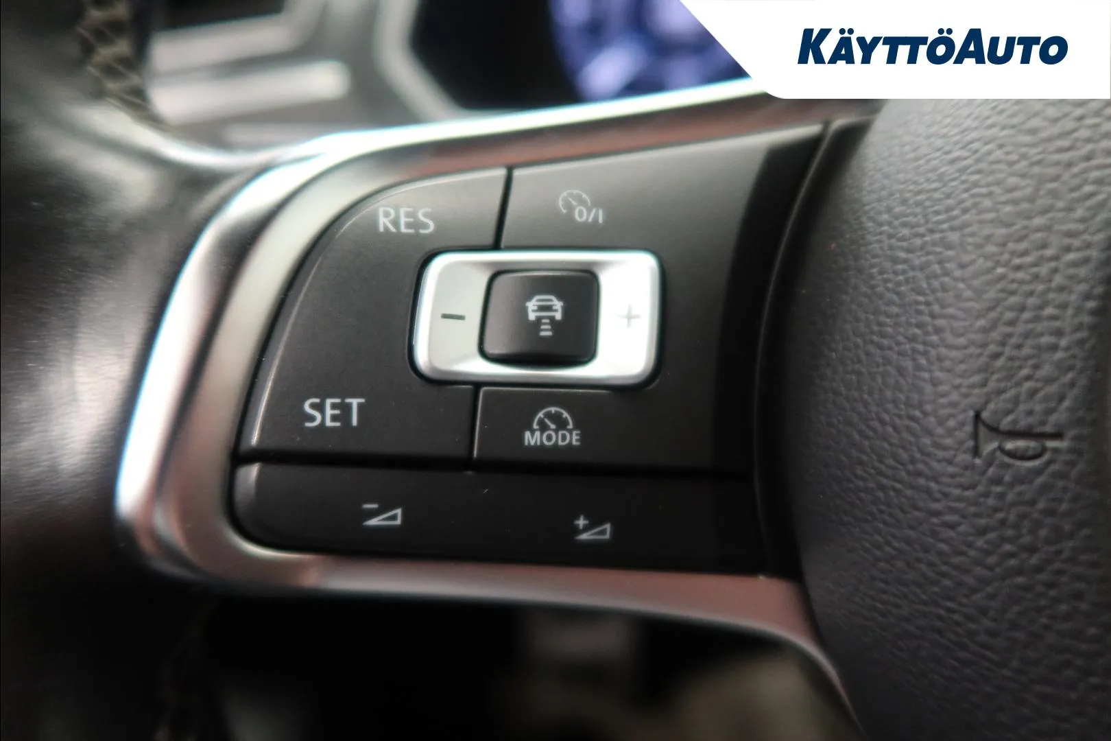 VOLKSWAGEN Tiguan FMV-474 carousel image