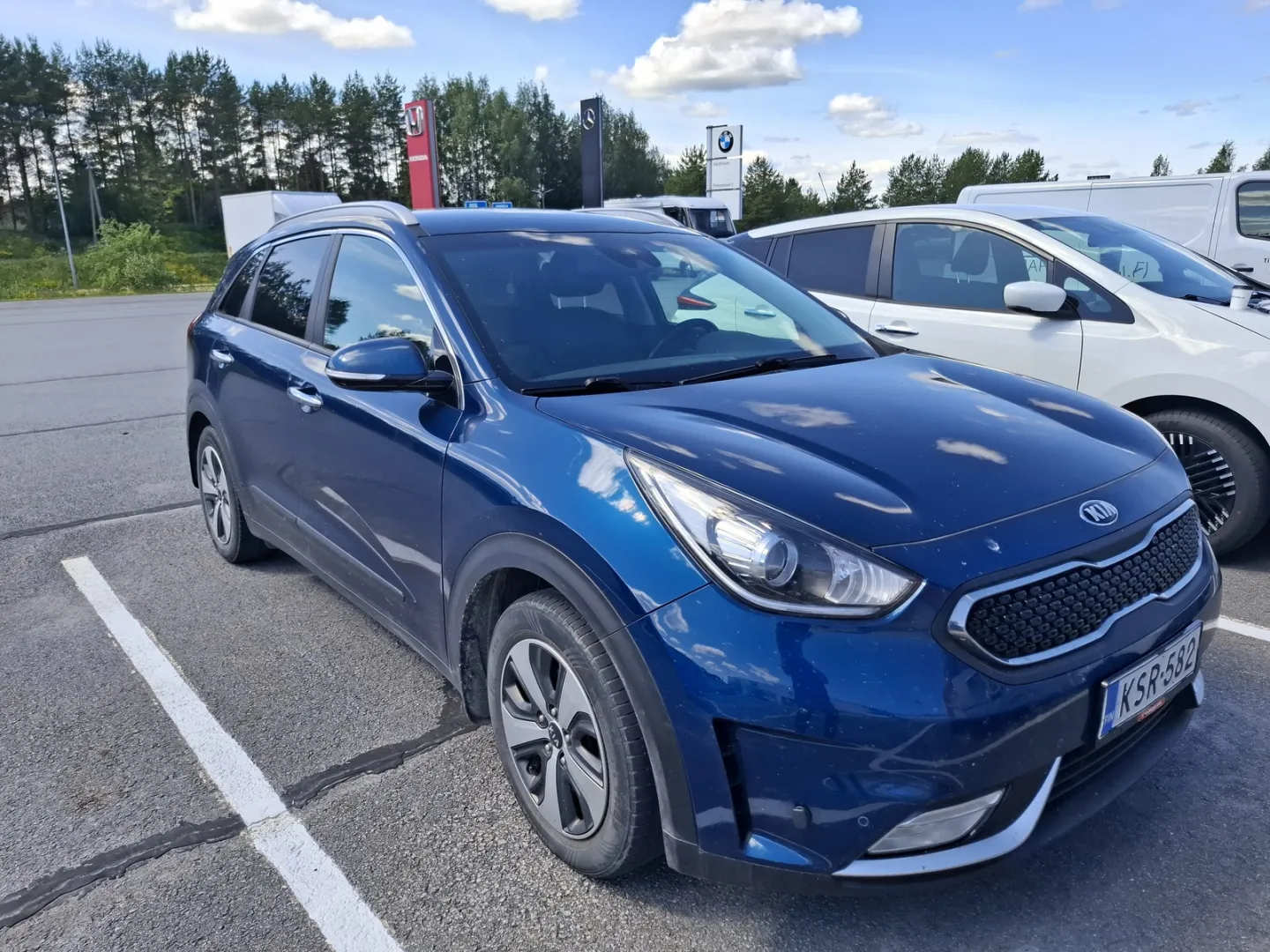 Kia Niro KSR-582 carousel image
