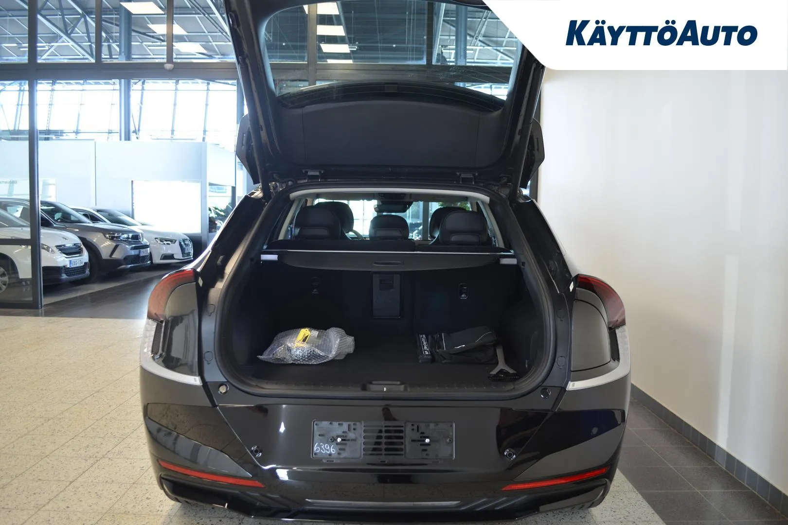 Kia EV6 ZPN-895 carousel image