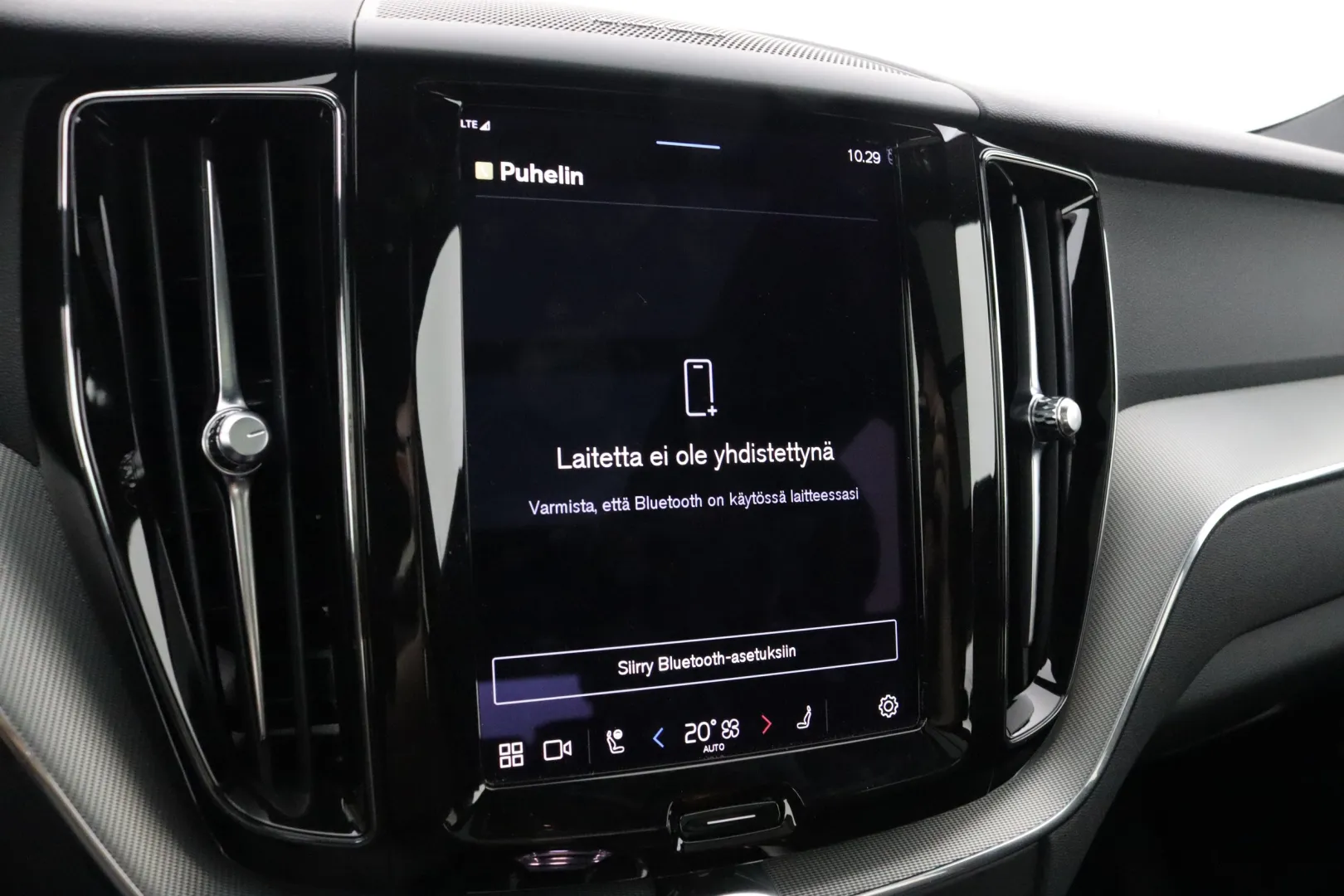 Volvo XC60 MTY-190 carousel image