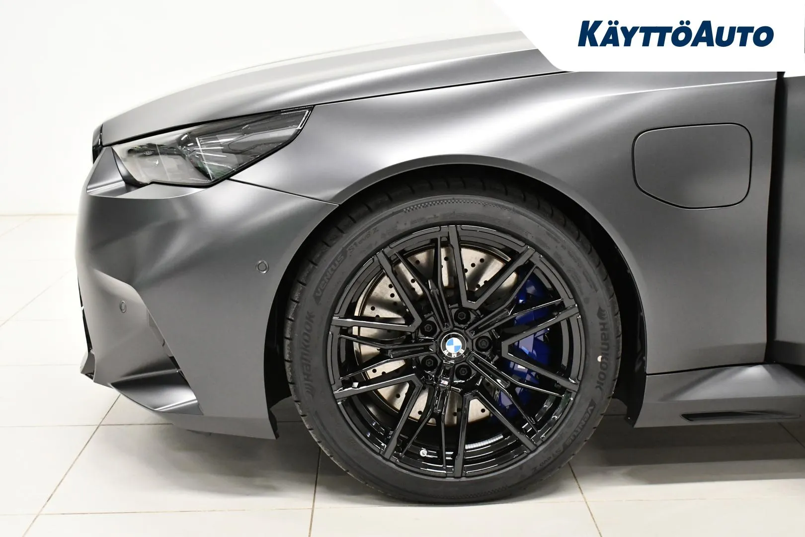 BMW M5 XTZ-751 carousel image