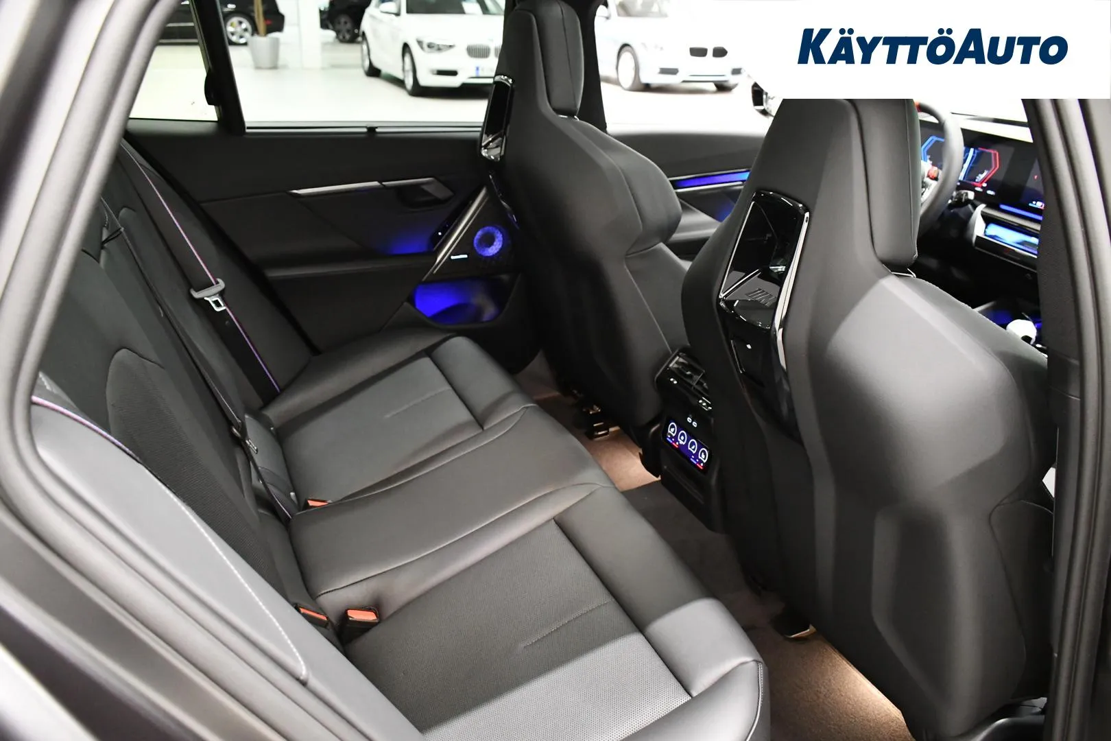 BMW M5 XTZ-751 carousel image