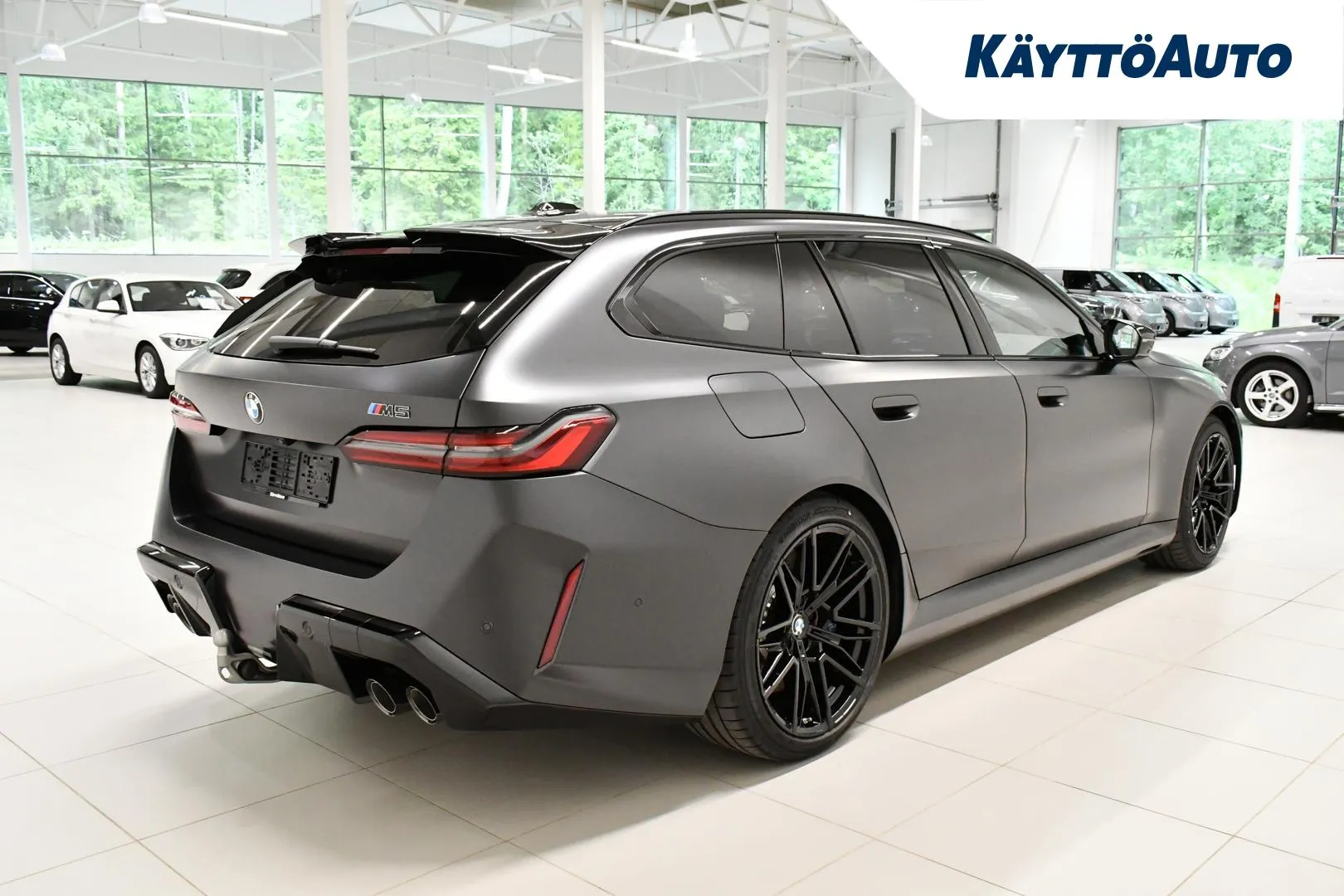BMW M5 XTZ-751 carousel image
