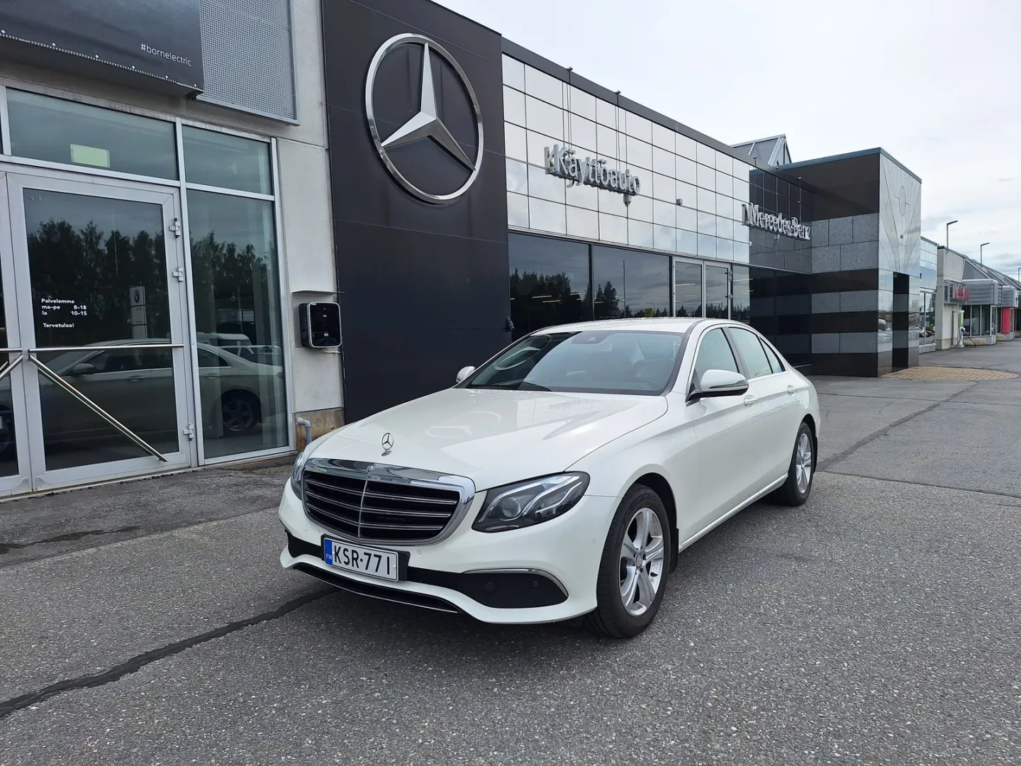 MERCEDES-BENZ E KSR-771 carousel image