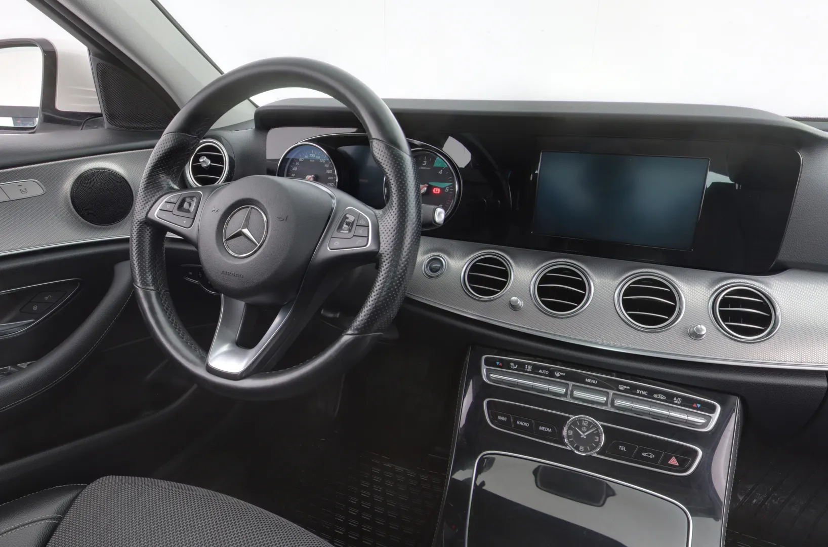 MERCEDES-BENZ E KSR-771 carousel image