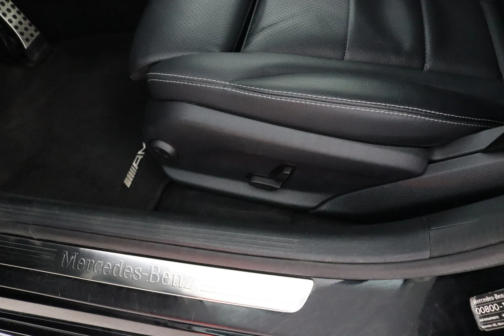 Mercedes-Benz C ZLS-350 carousel image