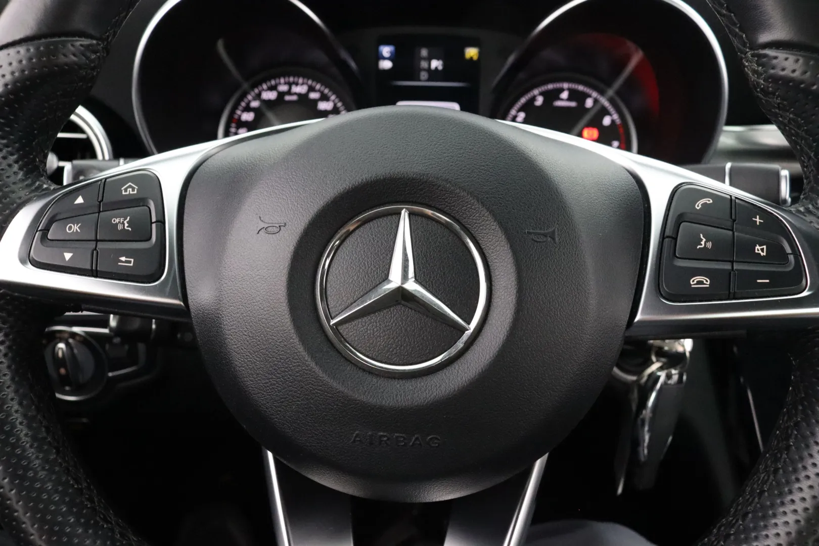 Mercedes-Benz C ZLS-350 carousel image
