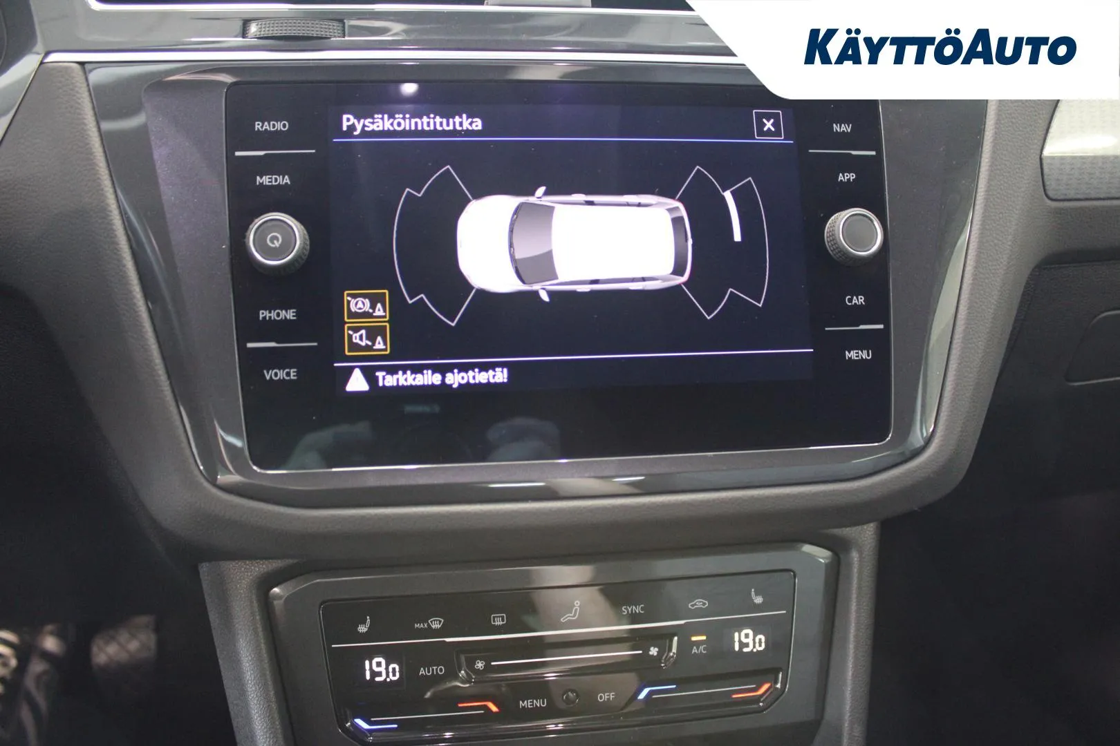 VOLKSWAGEN Tiguan ESA-981 carousel image
