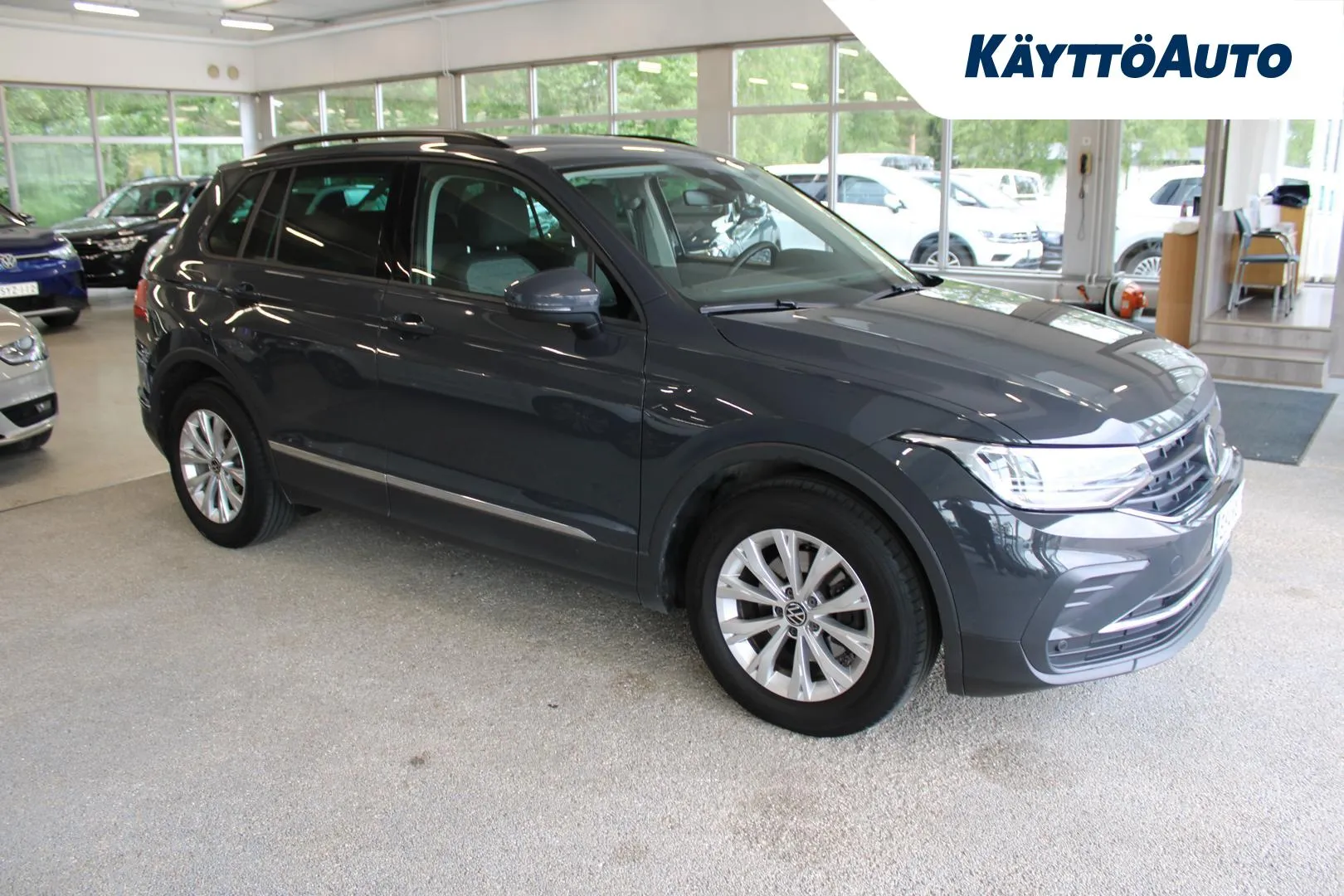 VOLKSWAGEN Tiguan ESA-981 carousel image