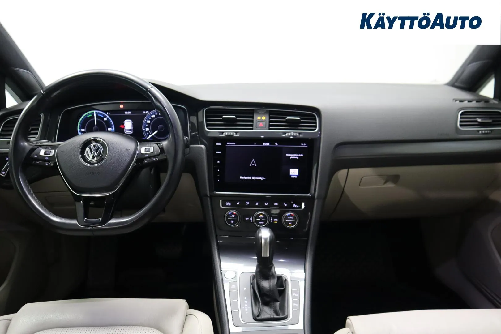 VOLKSWAGEN Golf GOE-647 carousel image