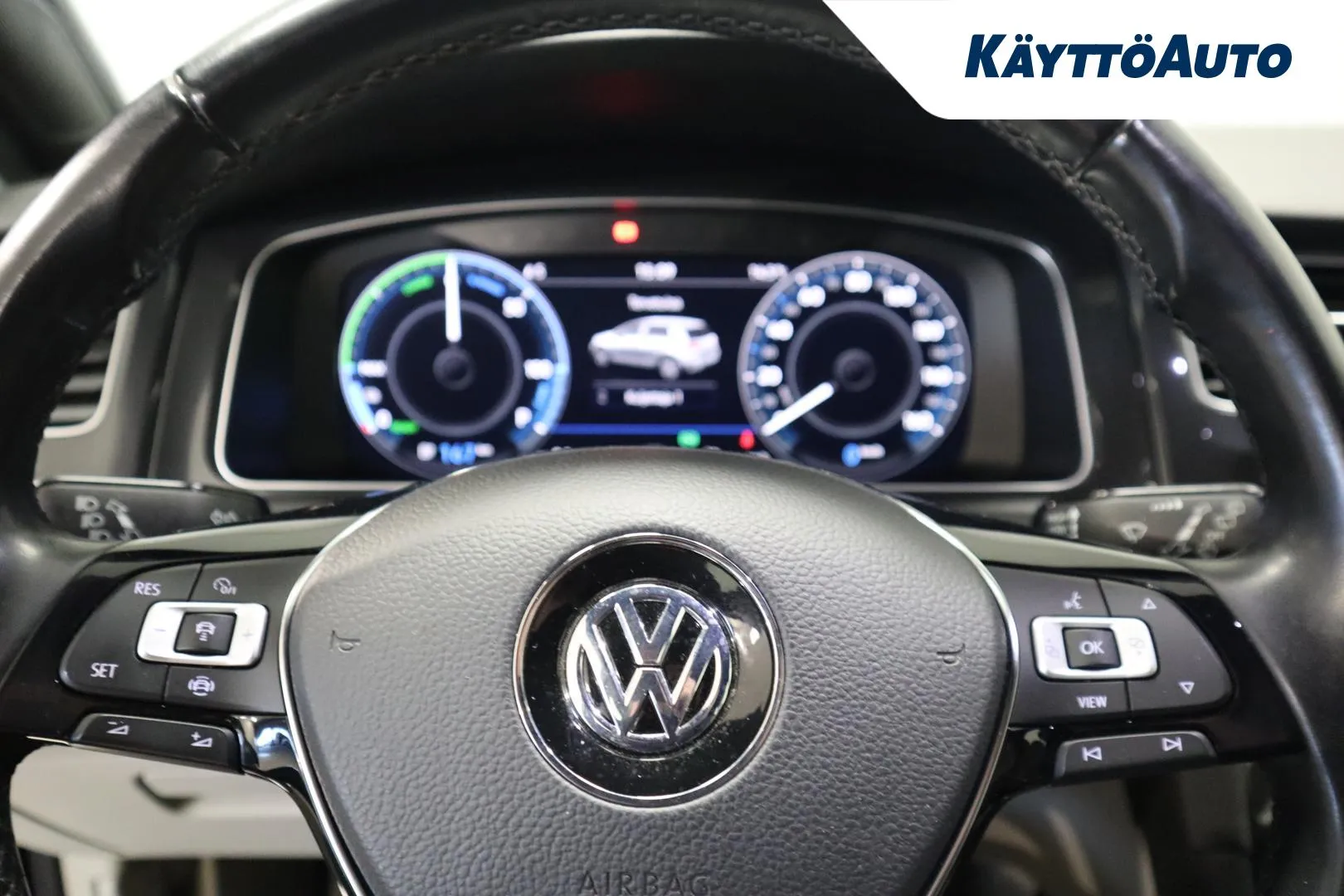 VOLKSWAGEN Golf GOE-647 carousel image