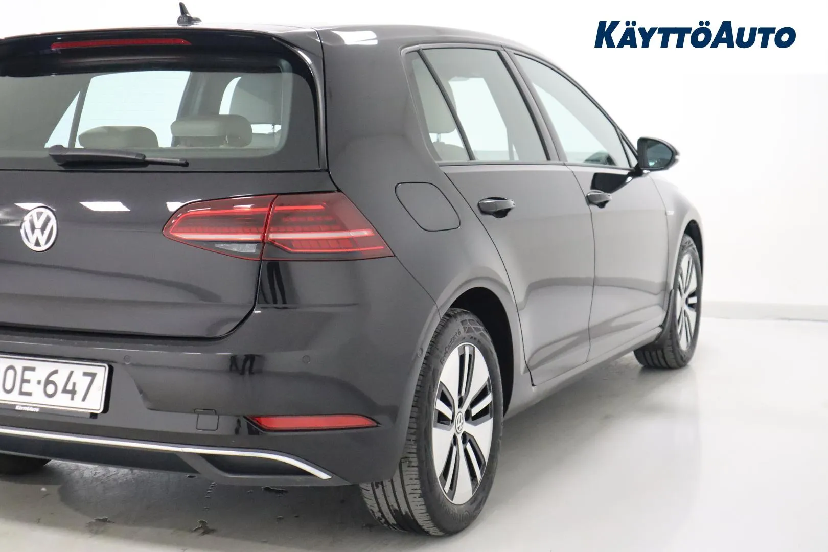 VOLKSWAGEN Golf GOE-647 carousel image
