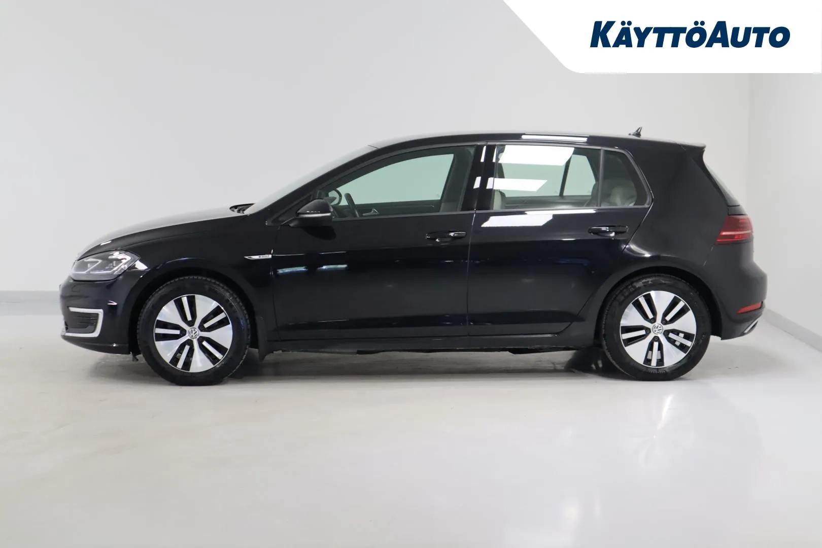 VOLKSWAGEN Golf GOE-647 carousel image