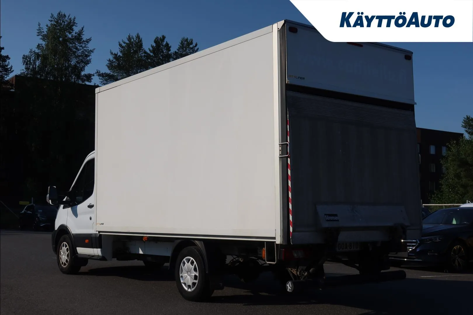 Ford Transit GOA-810 carousel image