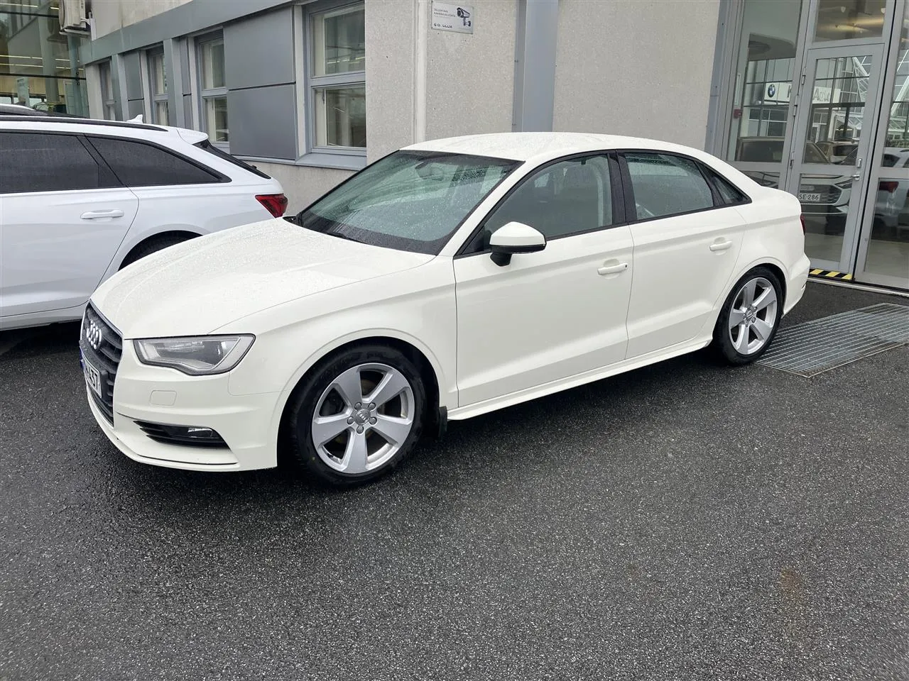 AUDI A3 VXM-437 carousel image