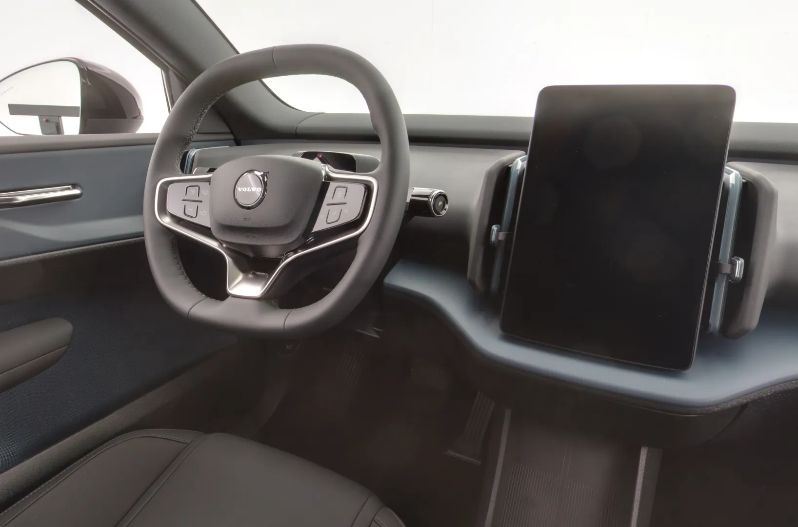 Volvo EX30 ZPO-884 carousel image