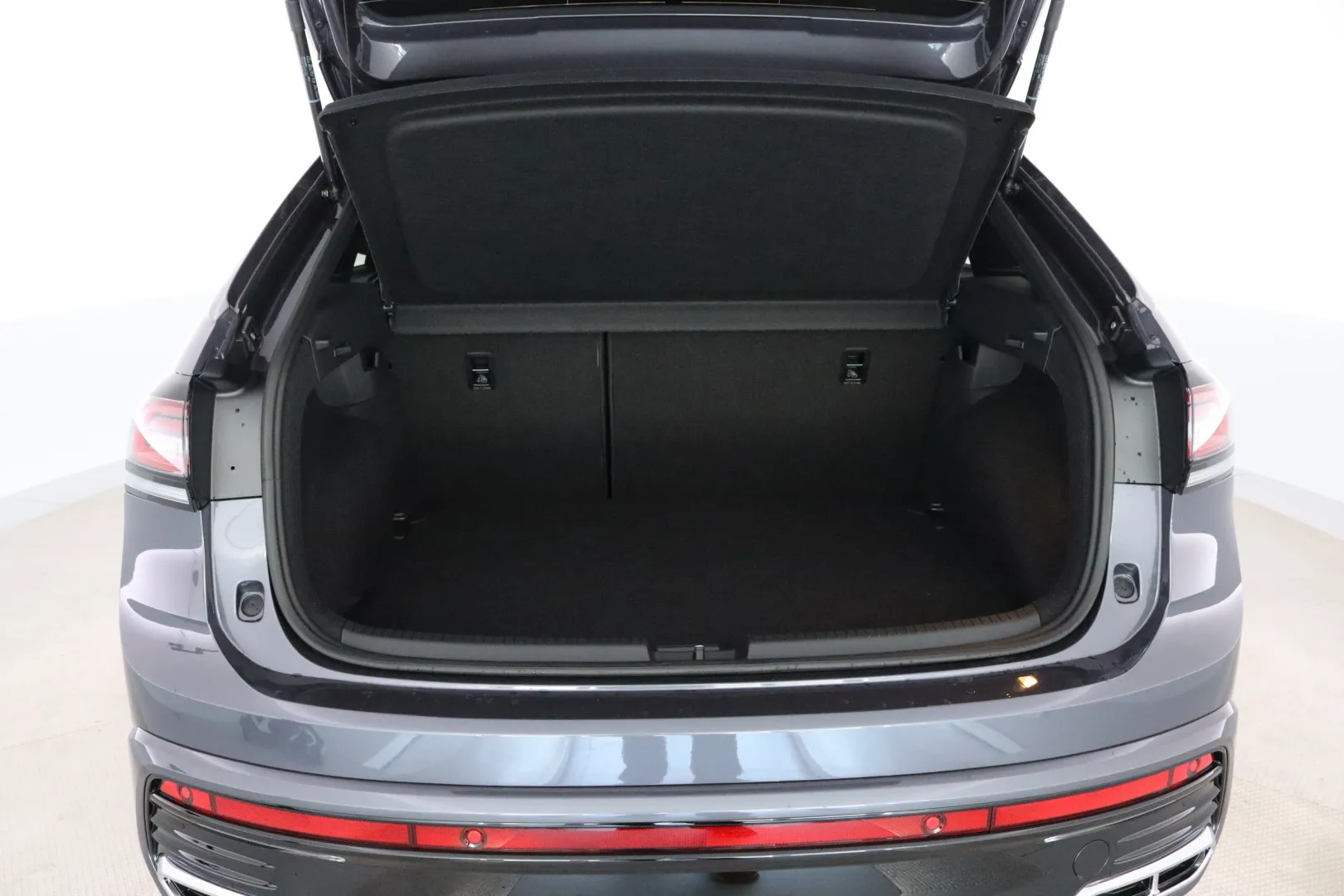 Volkswagen Taigo ISN-876 carousel image