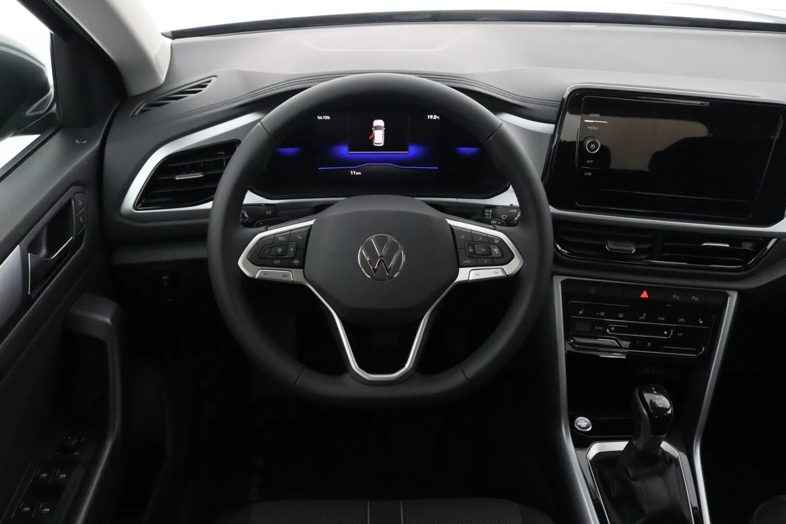 Volkswagen T-Roc CSG-613 carousel image