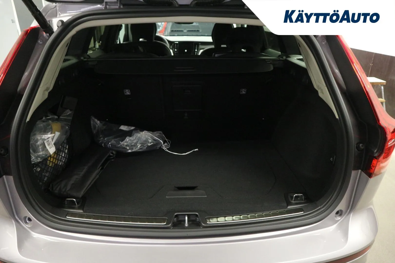 Volvo V60 ISL-777 carousel image