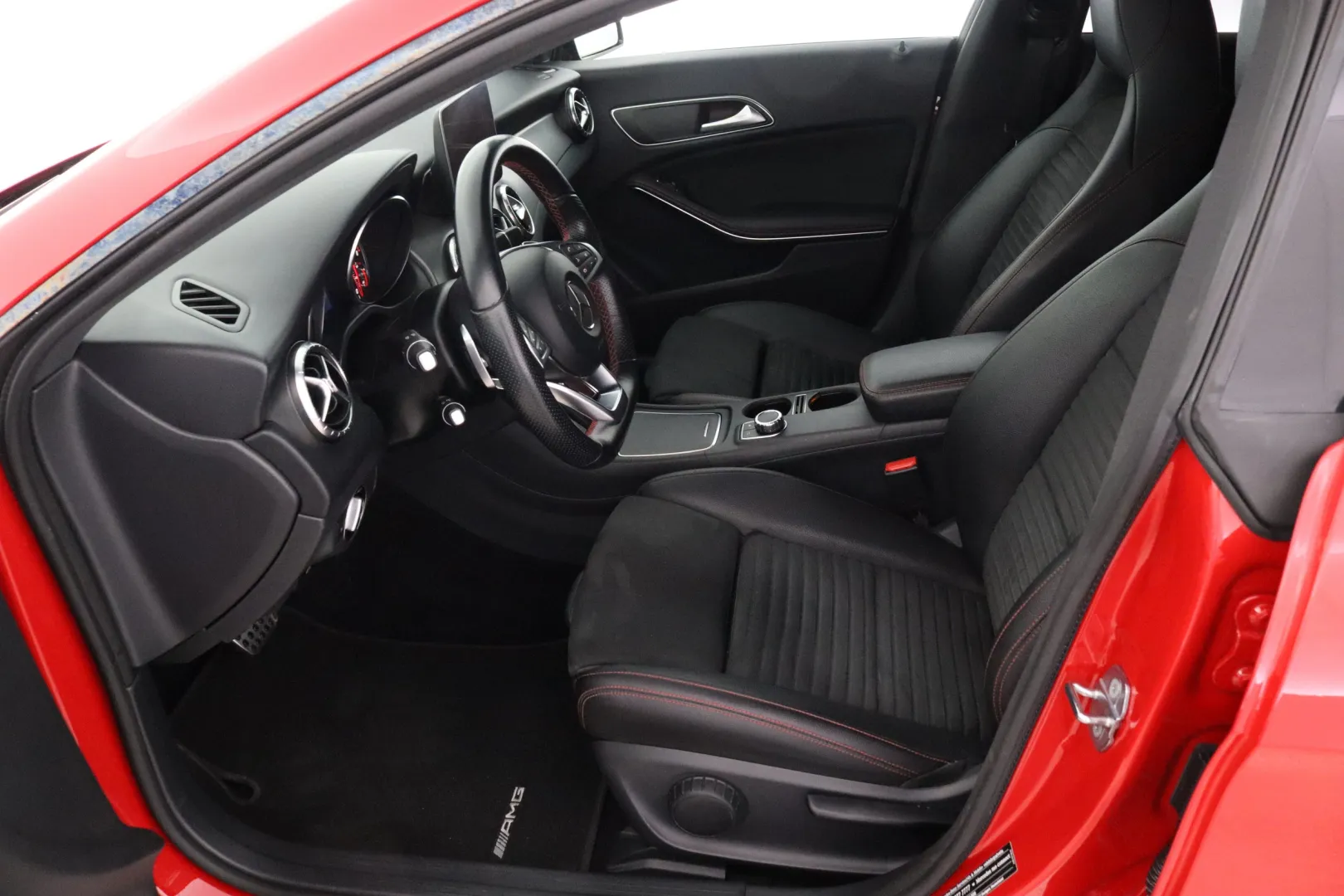 MERCEDES-BENZ CLA GNF-411 carousel image