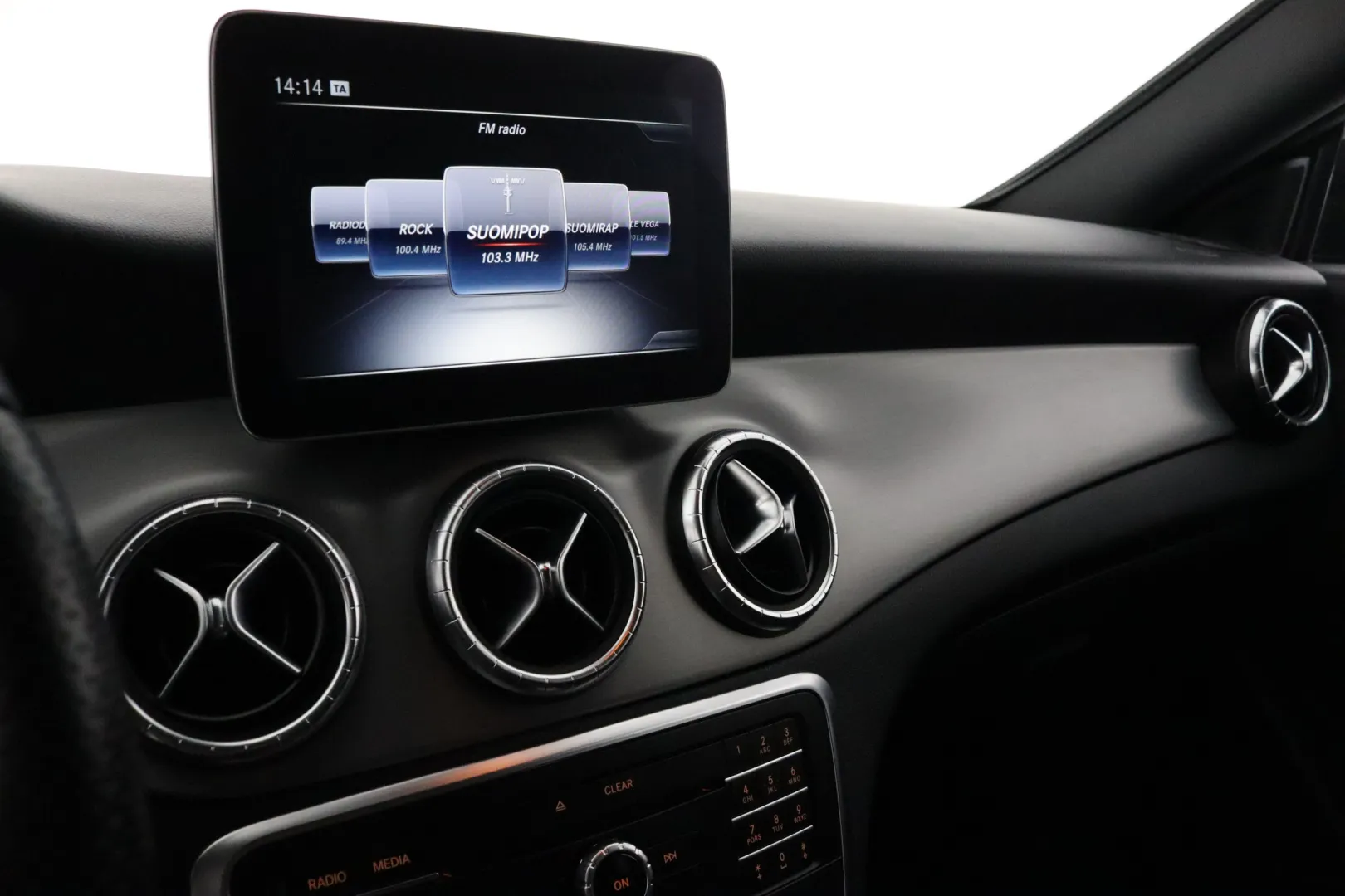 MERCEDES-BENZ CLA GNF-411 carousel image