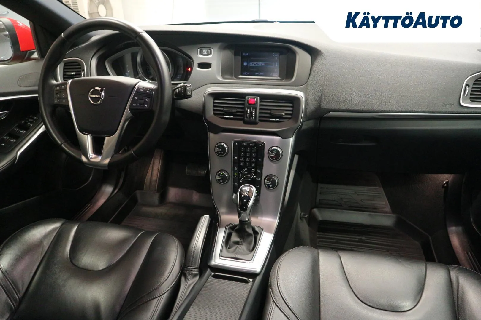 VOLVO V40 SMO-265 carousel image