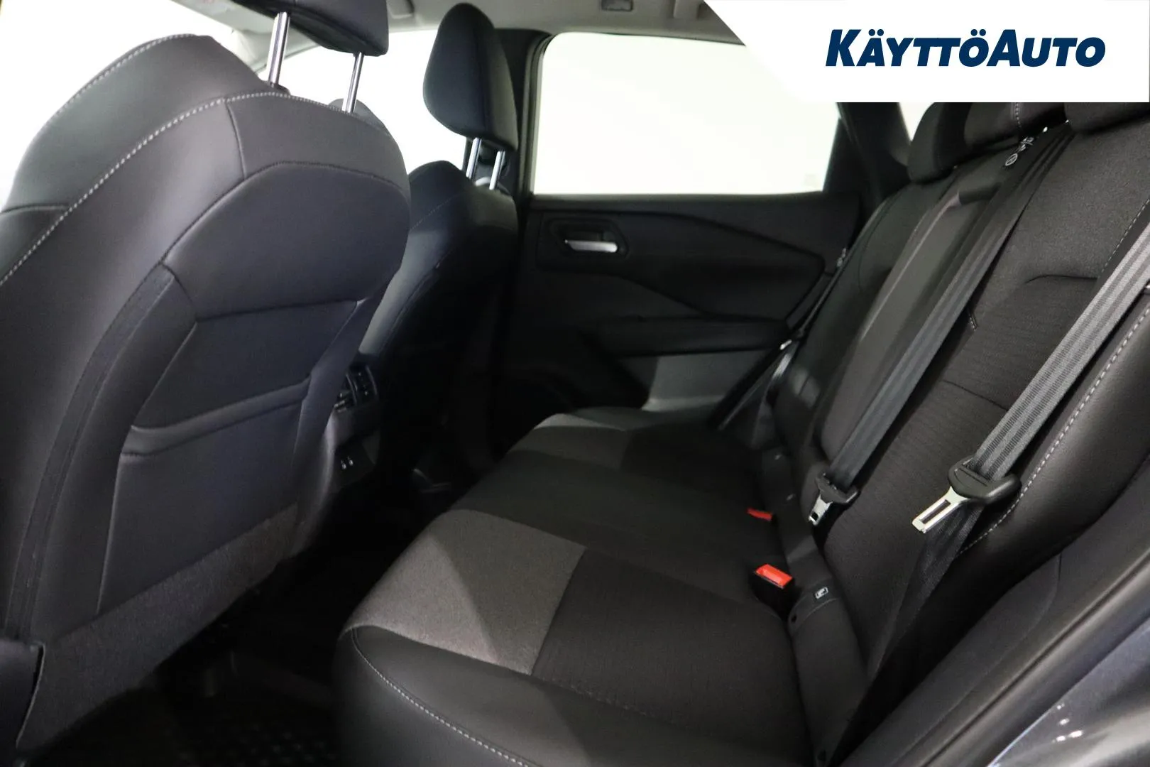 Nissan Qashqai KVV-292 carousel image