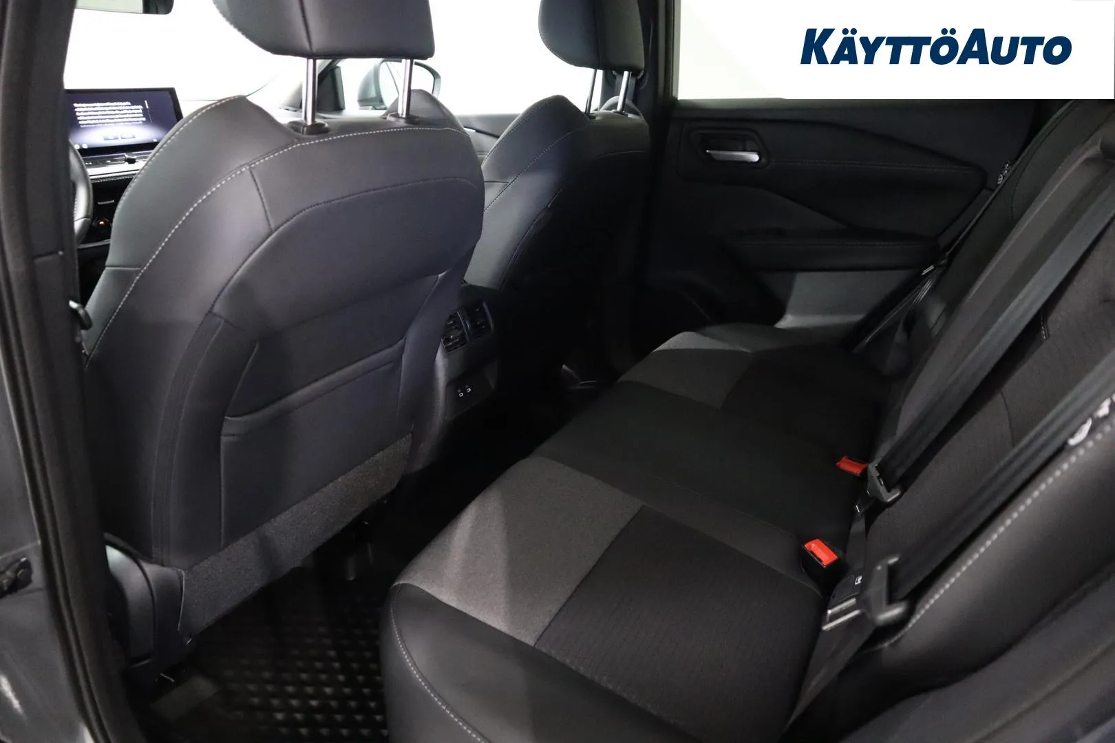 Nissan Qashqai KVV-292 carousel image