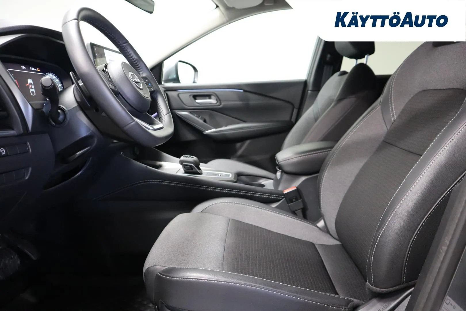 Nissan Qashqai KVV-292 carousel image