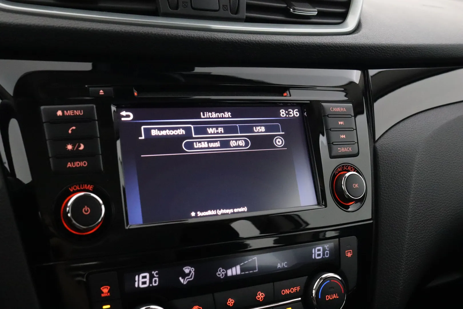 NISSAN Qashqai ZNB-276 carousel image