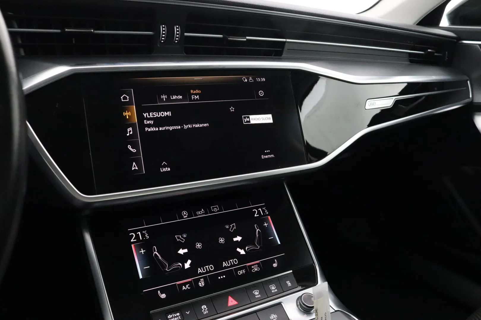 AUDI A6 XPC-534 carousel image