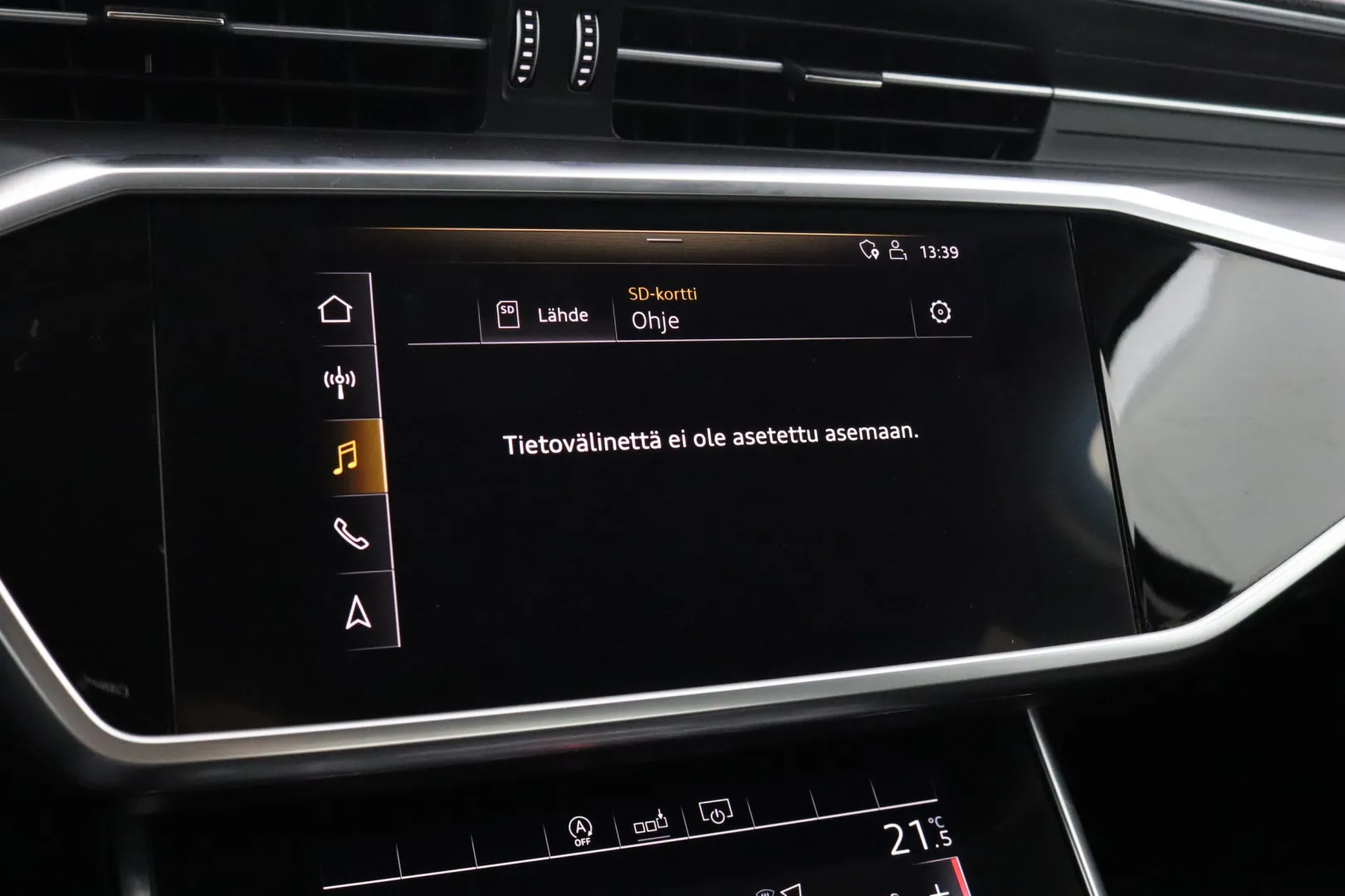 AUDI A6 XPC-534 carousel image