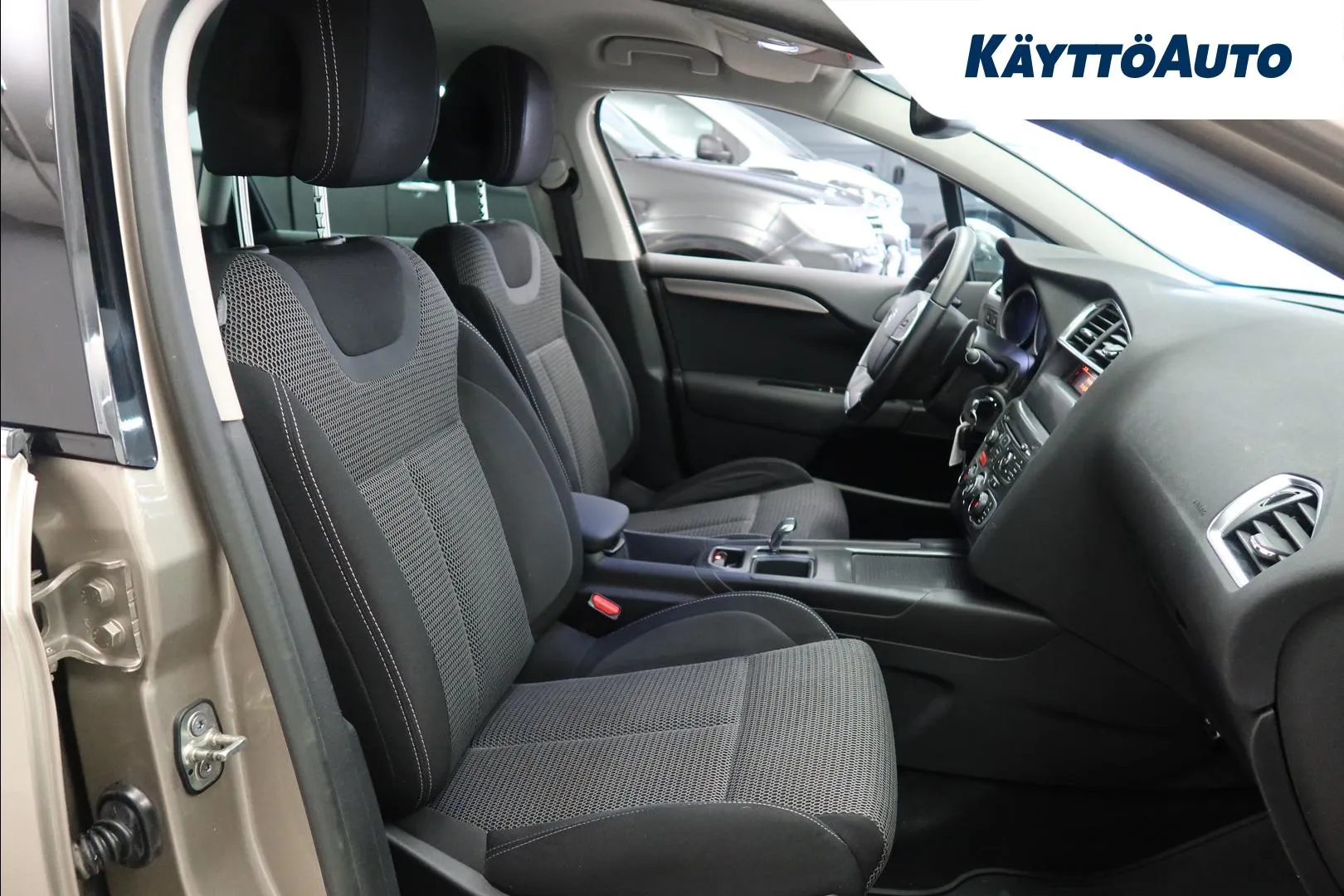 CITROEN C4 MLS-364 carousel image