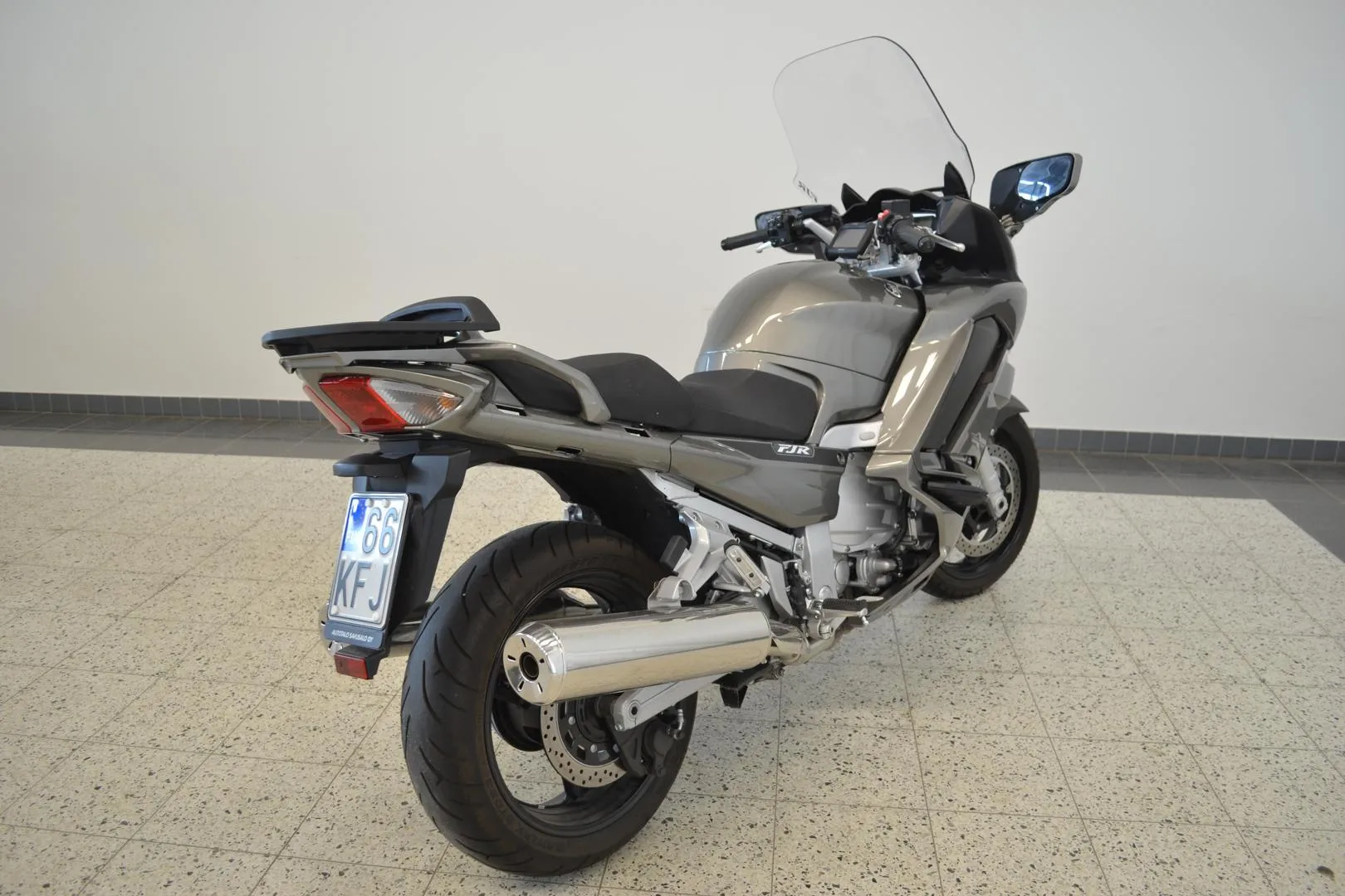 Yamaha FJR1300 66-KFJ carousel image