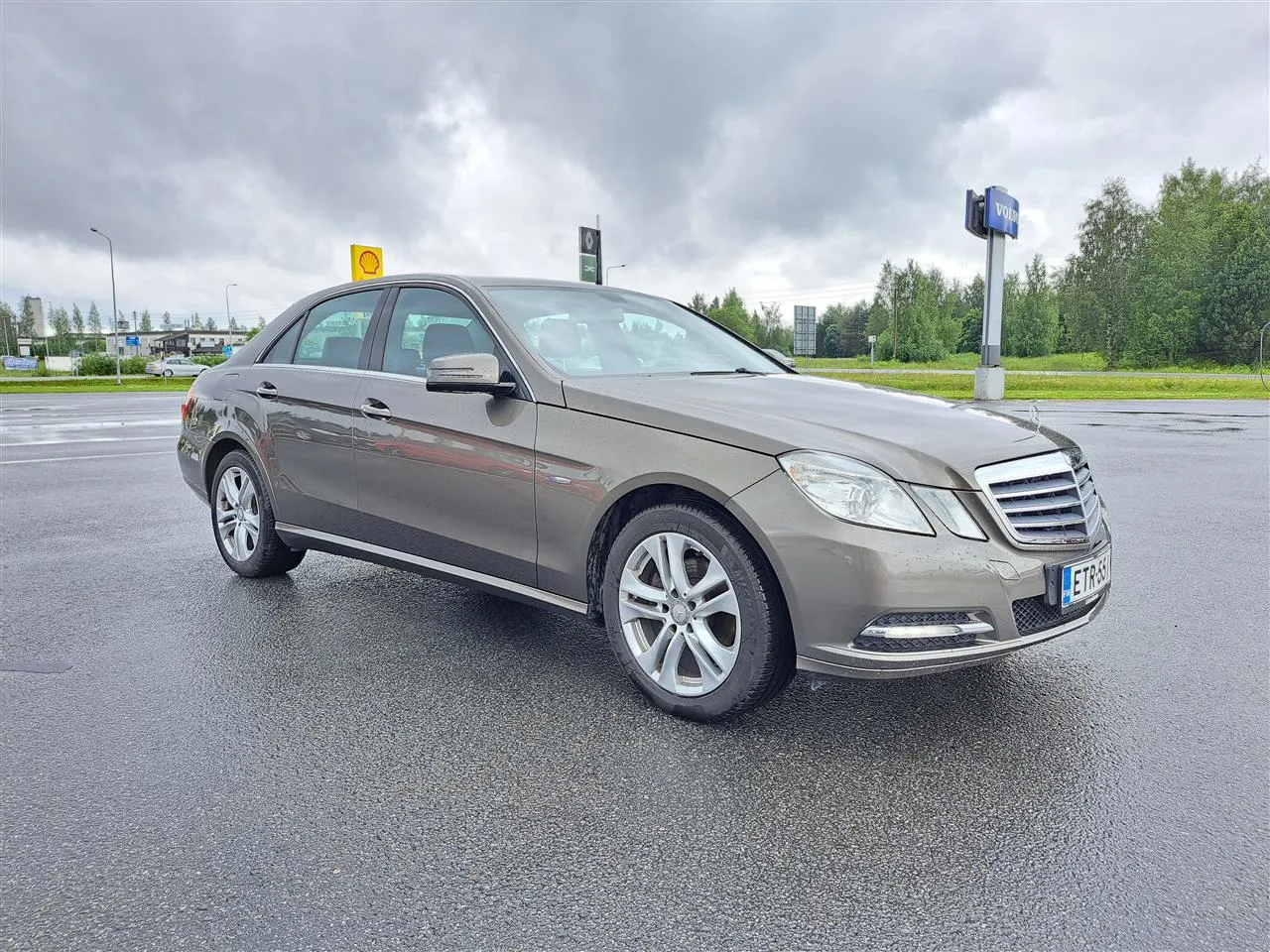 MERCEDES-BENZ E ETR-551 carousel image