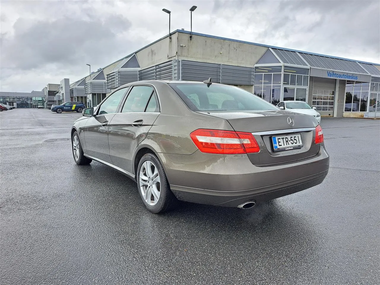 MERCEDES-BENZ E ETR-551 carousel image
