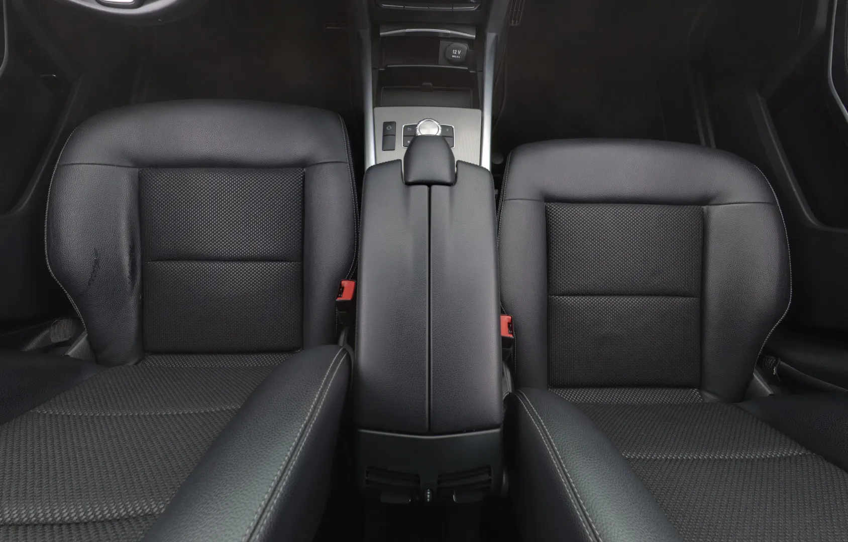 MERCEDES-BENZ E BUH-480 carousel image