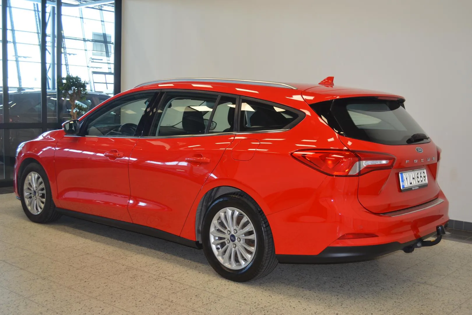 FORD Focus YLH-669 carousel image
