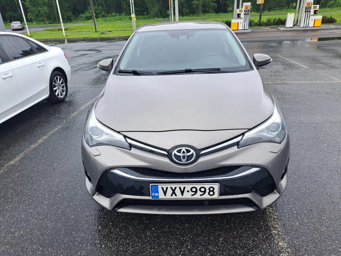 TOYOTA Avensis VXV-998 carousel image
