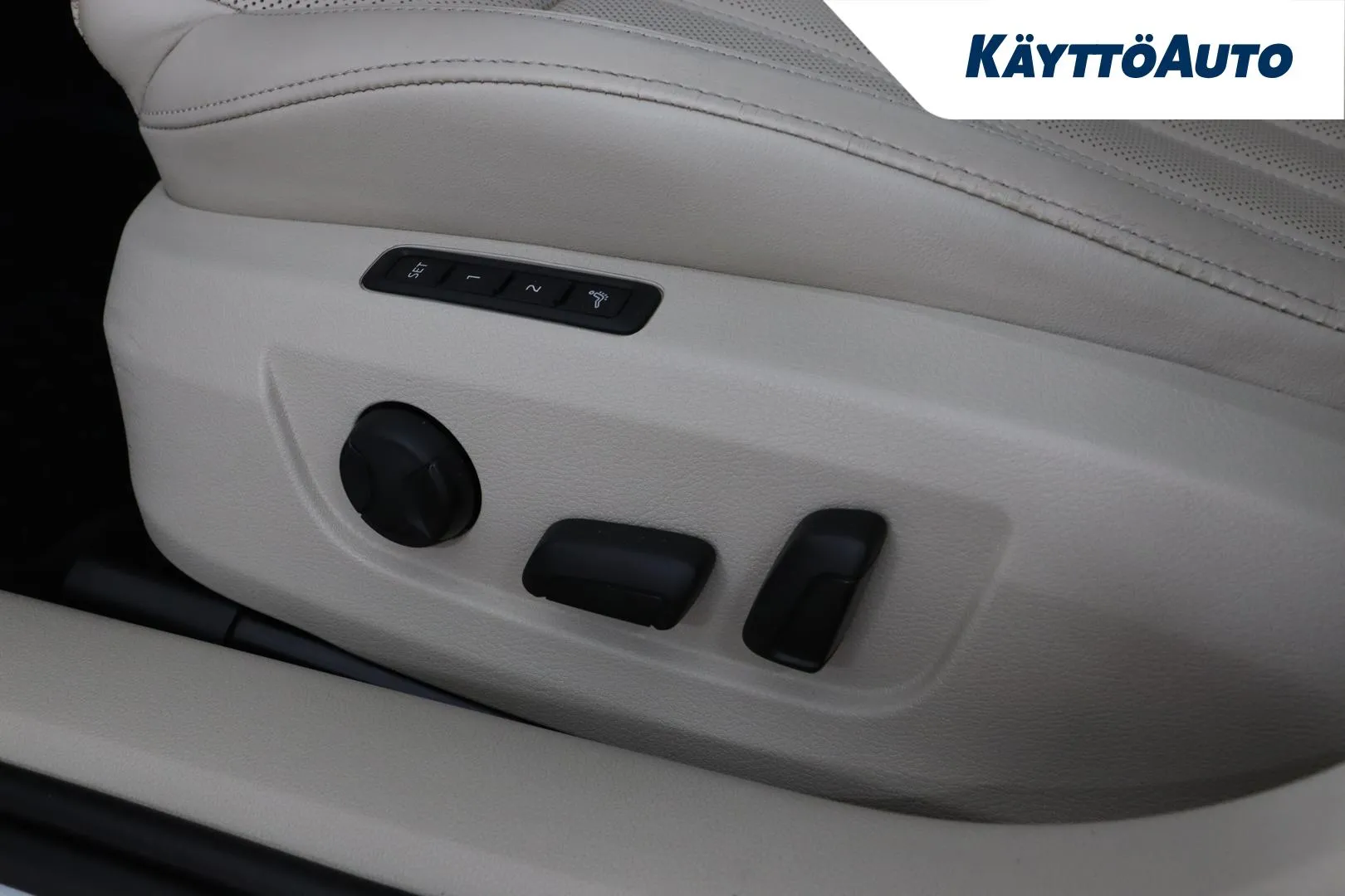 SKODA Superb RTP-153 carousel image