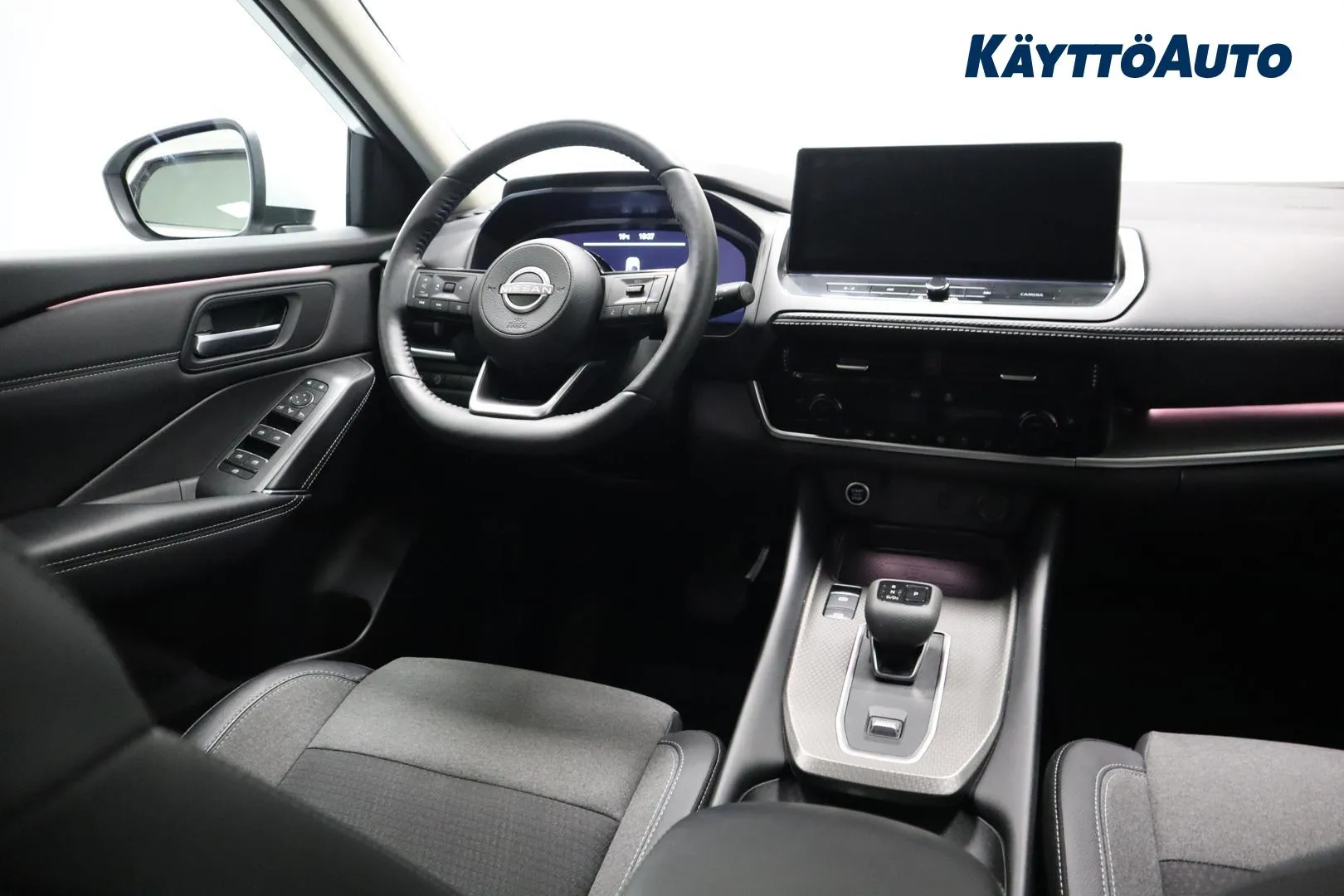 Nissan Qashqai KVV-279 carousel image