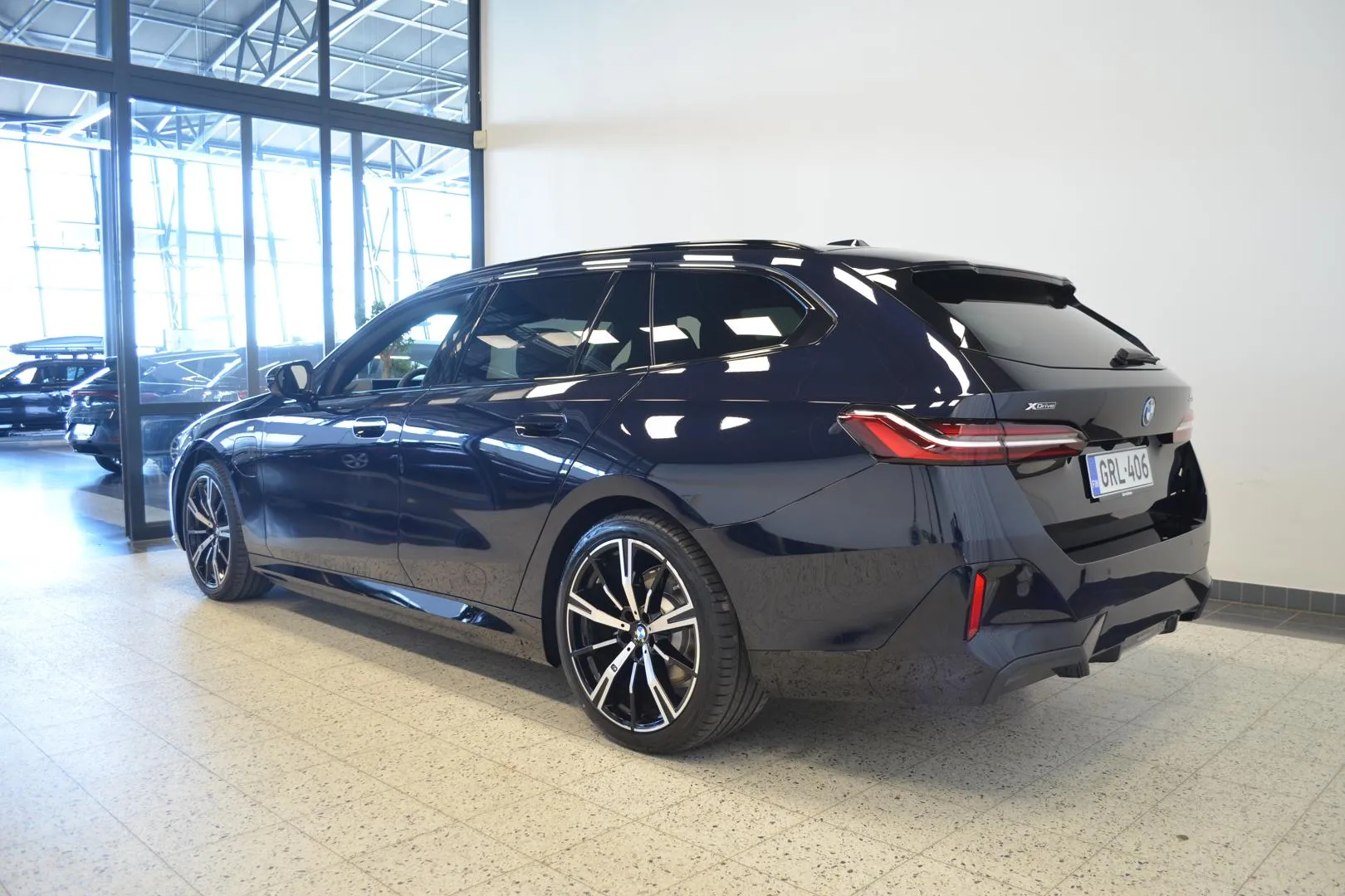 BMW 530e GRL-406 carousel image