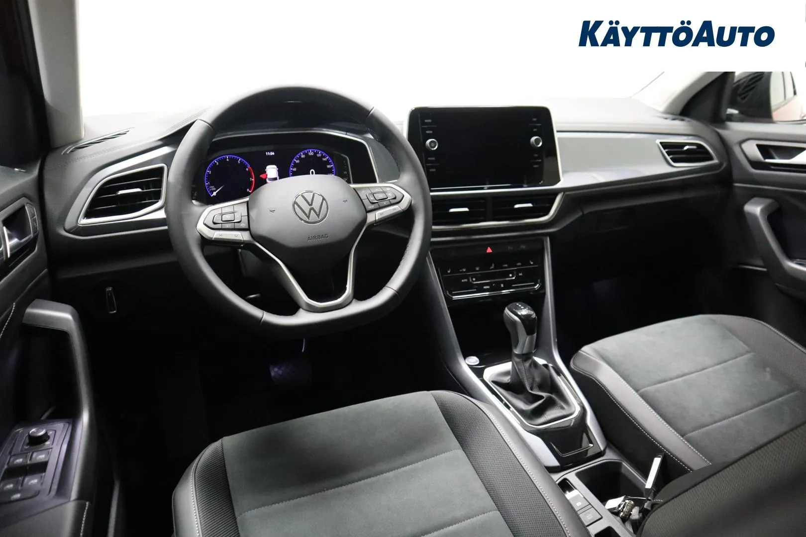 Volkswagen T-Roc CSH-393 carousel image